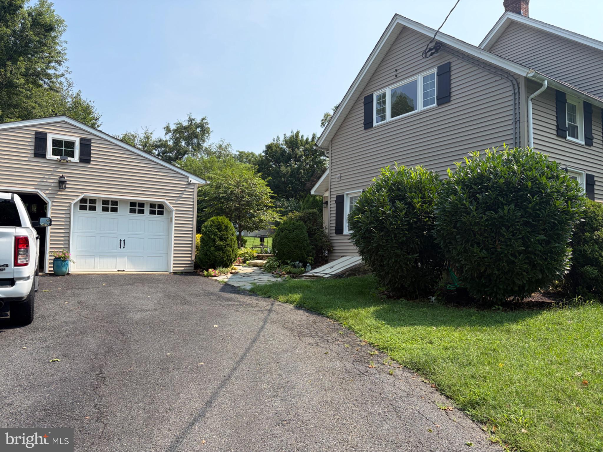 2802 POCOCK ROAD