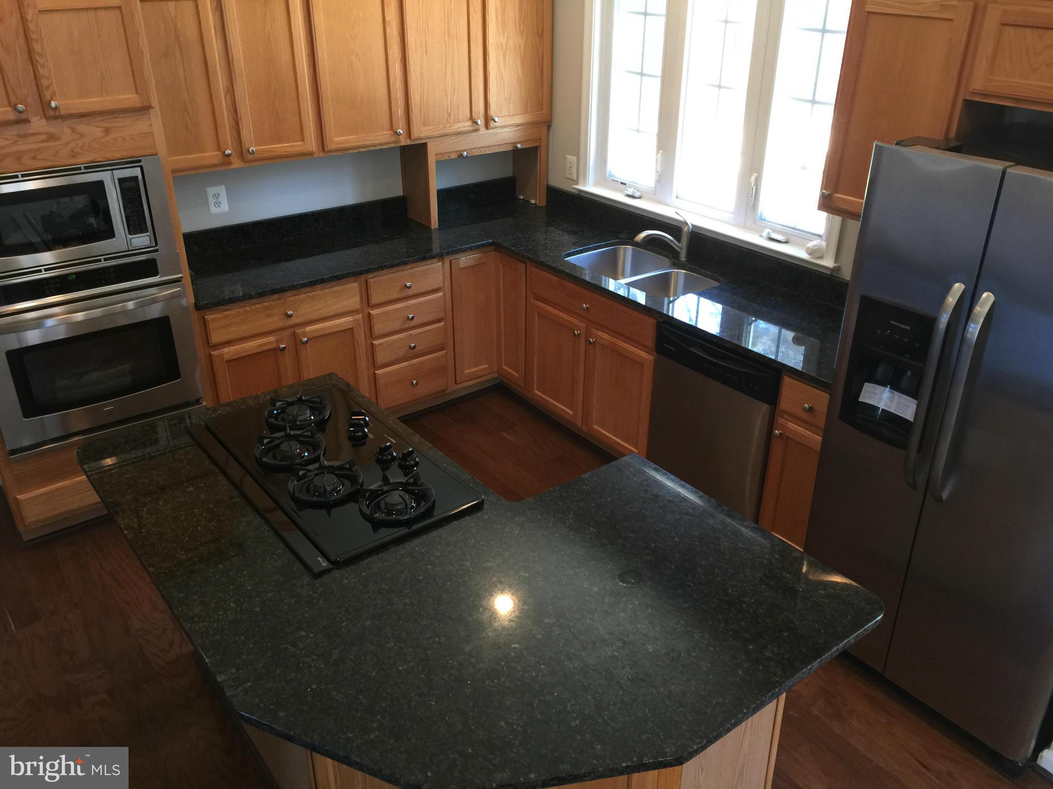 LAURIANNE WOODS - Residential