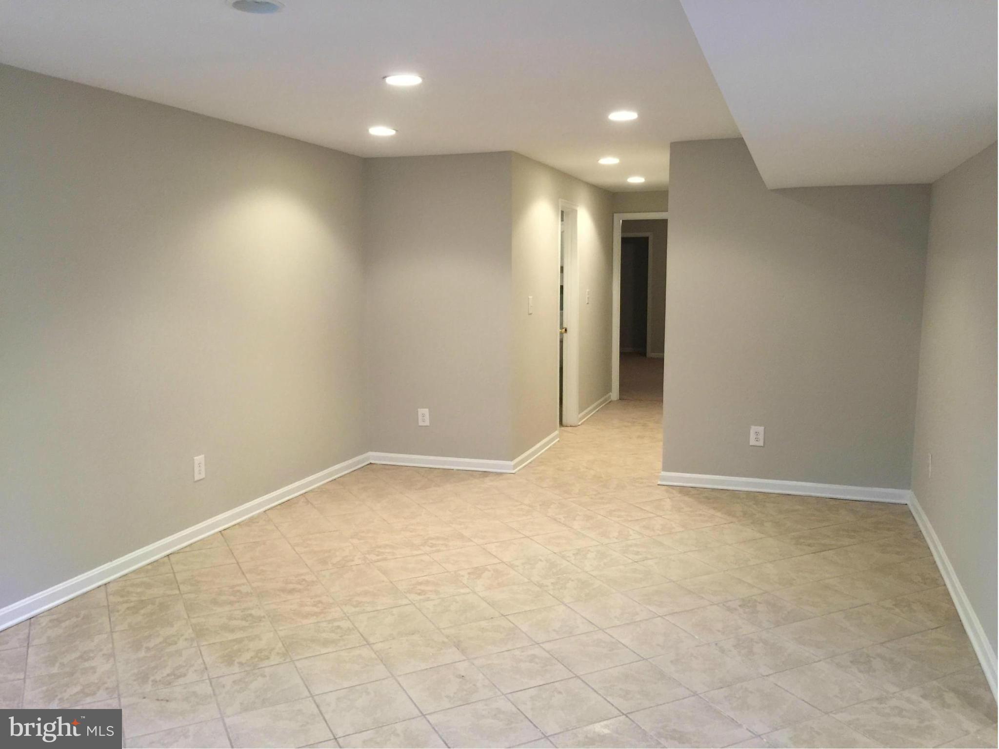 LAURIANNE WOODS - Residential