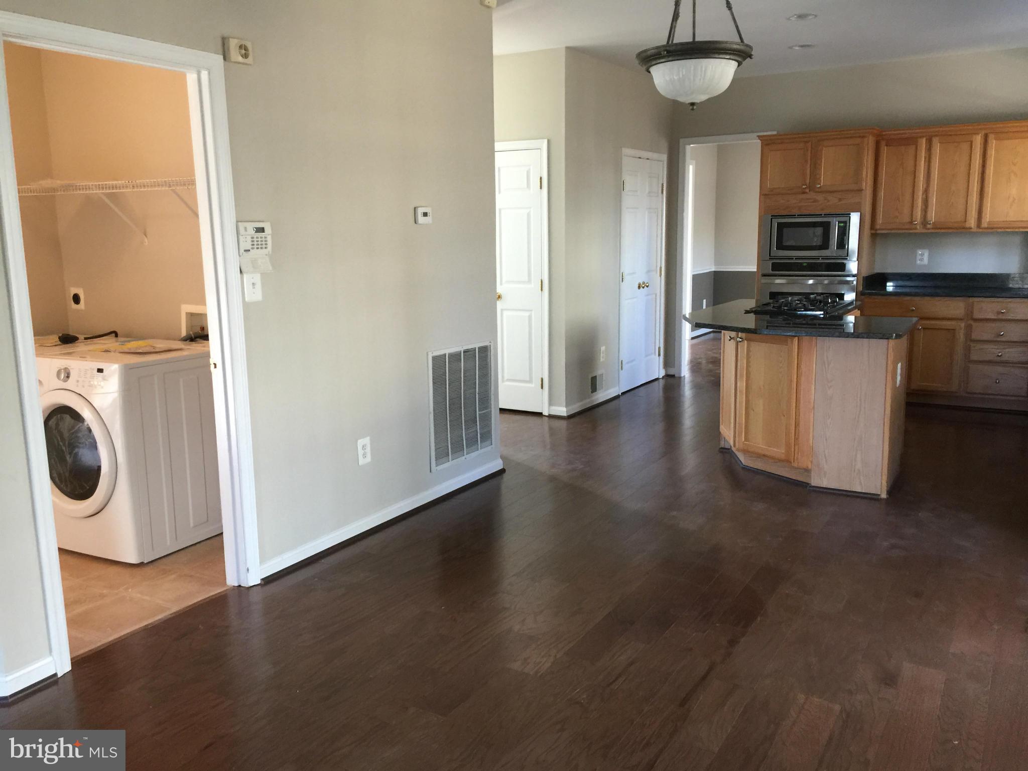 LAURIANNE WOODS - Residential