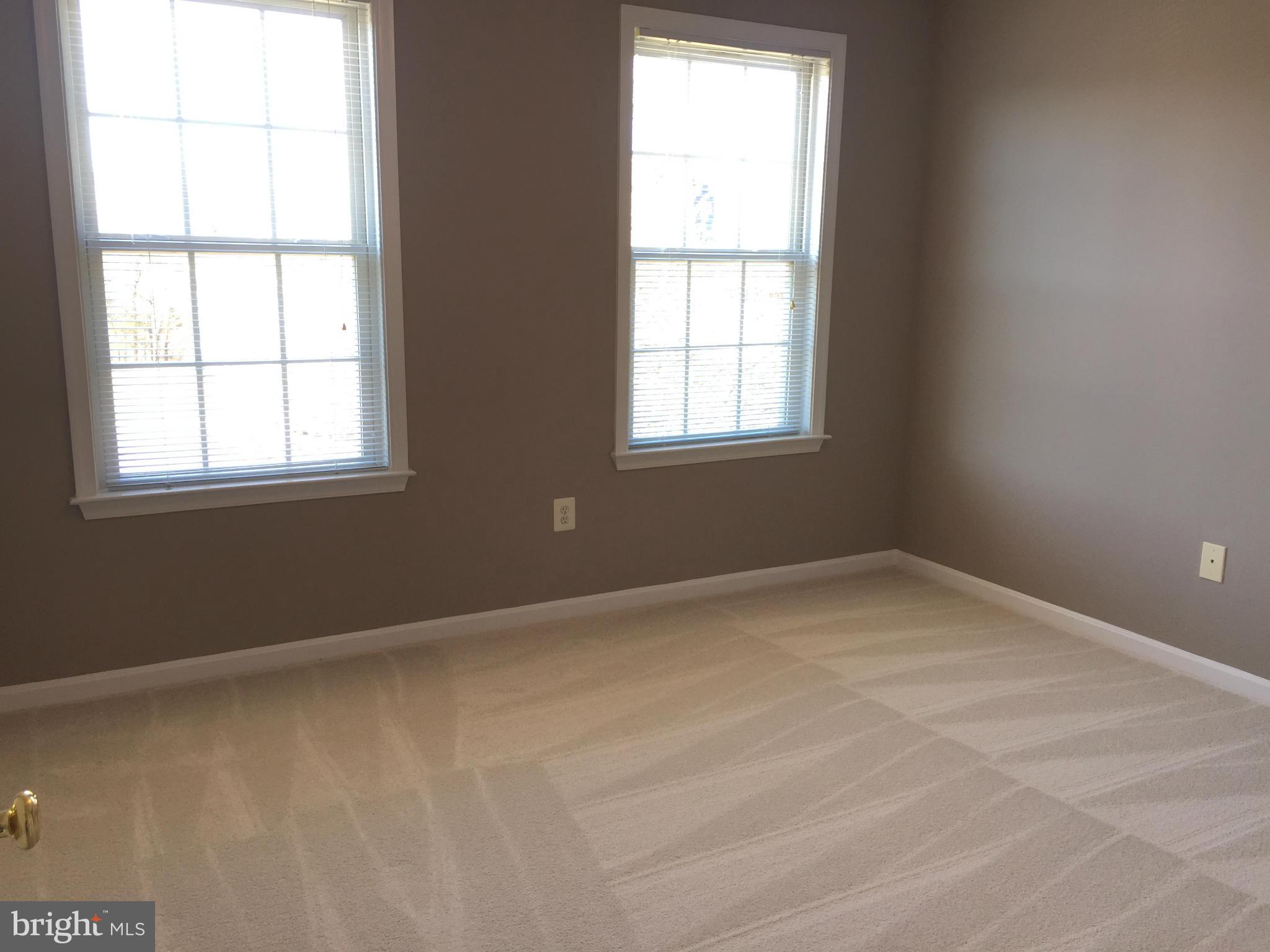 LAURIANNE WOODS - Residential