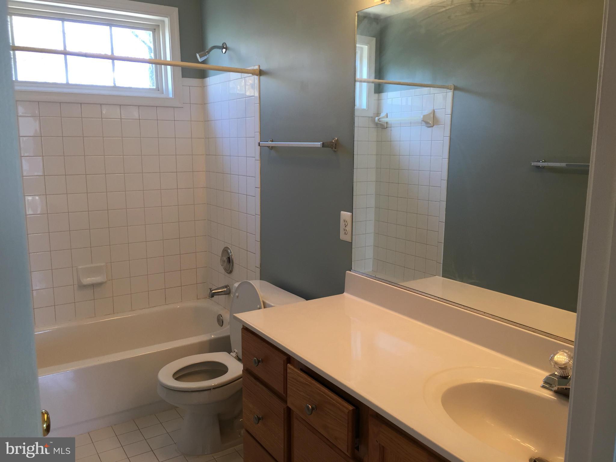 LAURIANNE WOODS - Residential