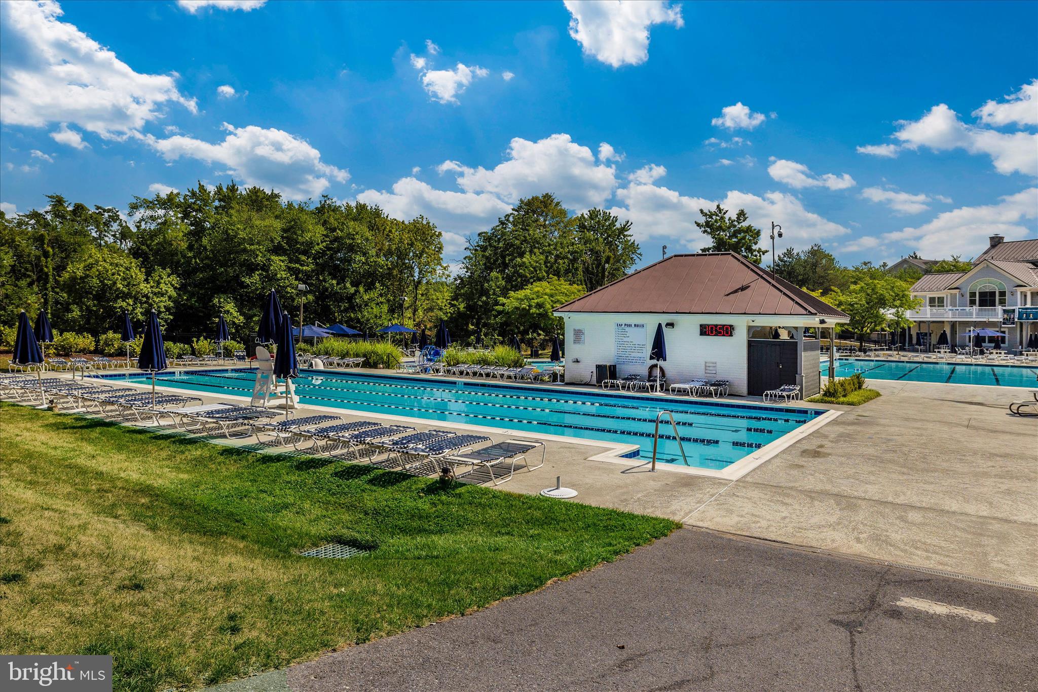 SPRING RIDGE - Residential