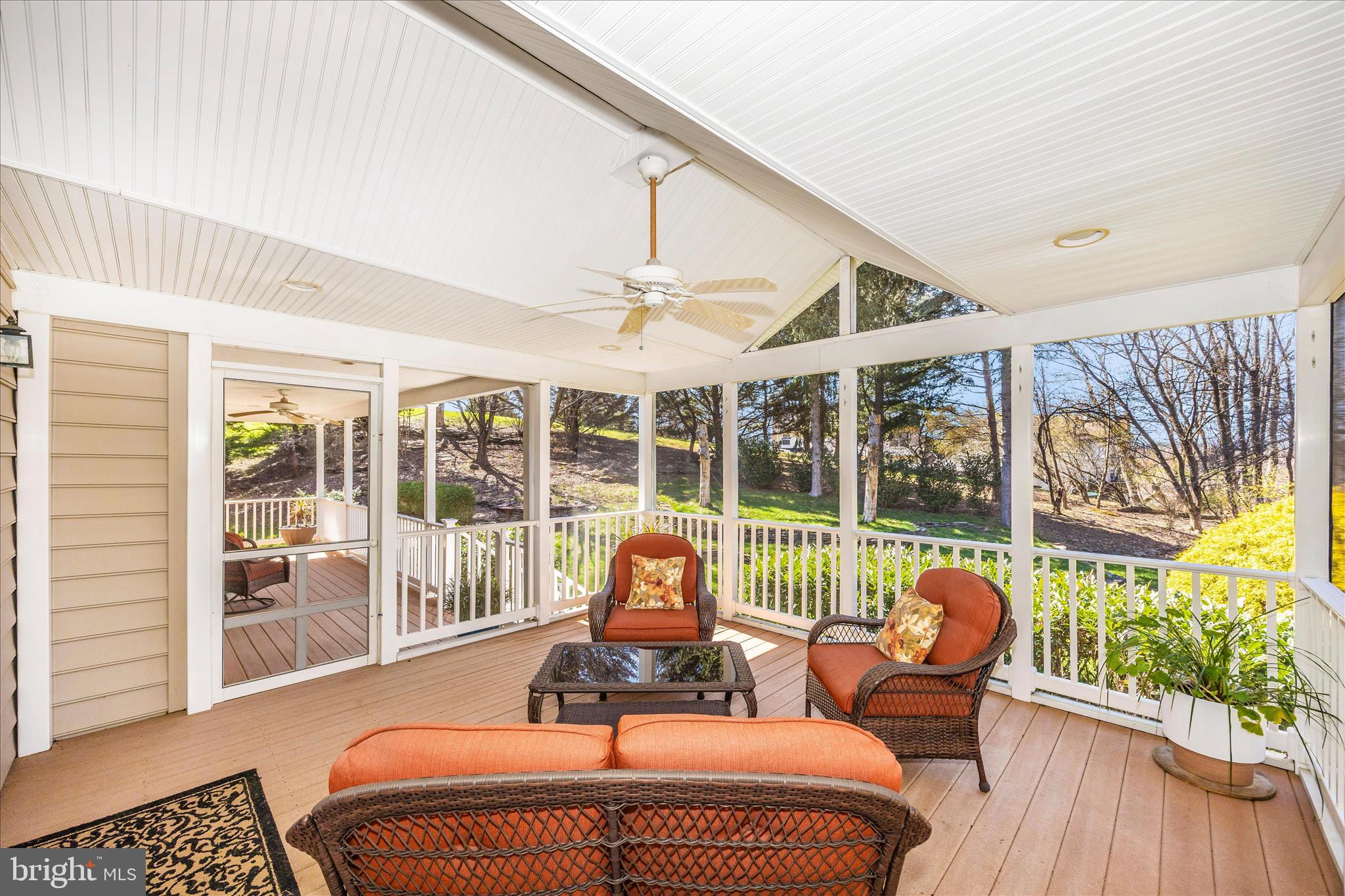 SPRING RIDGE - Residential