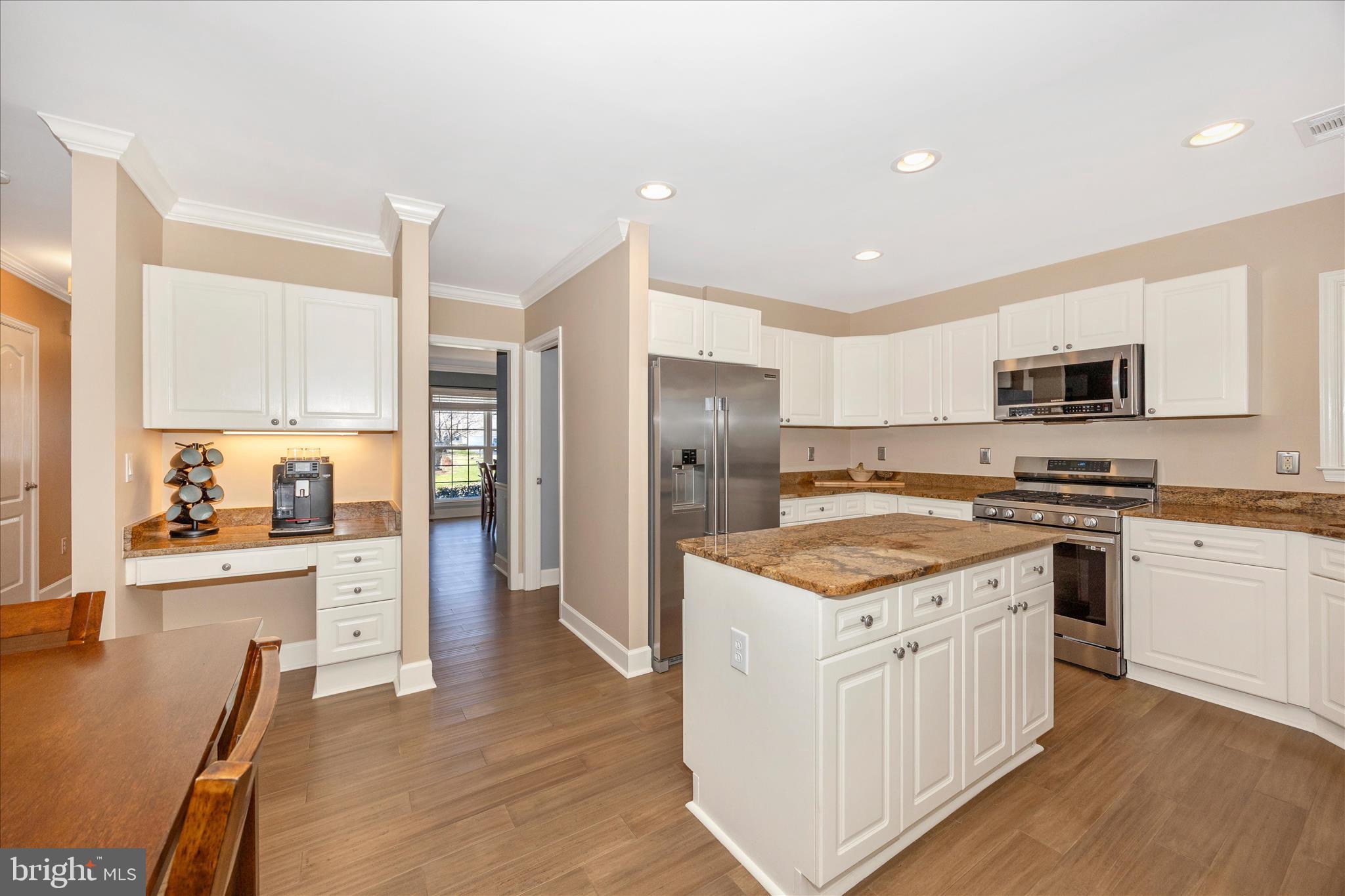 SPRING RIDGE - Residential