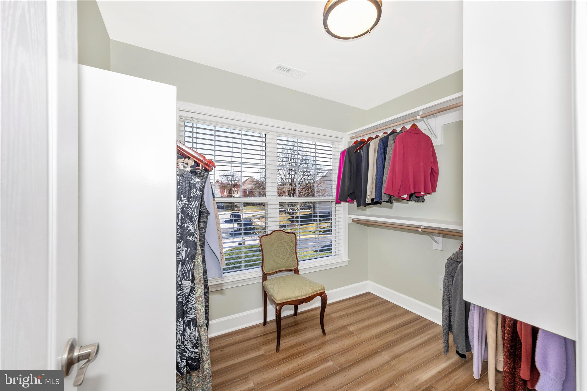 SPRING RIDGE - Residential