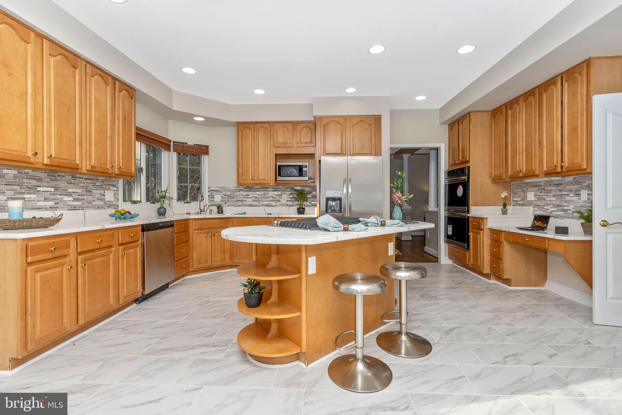 VILLAGE OF RIVER HILL - Residential