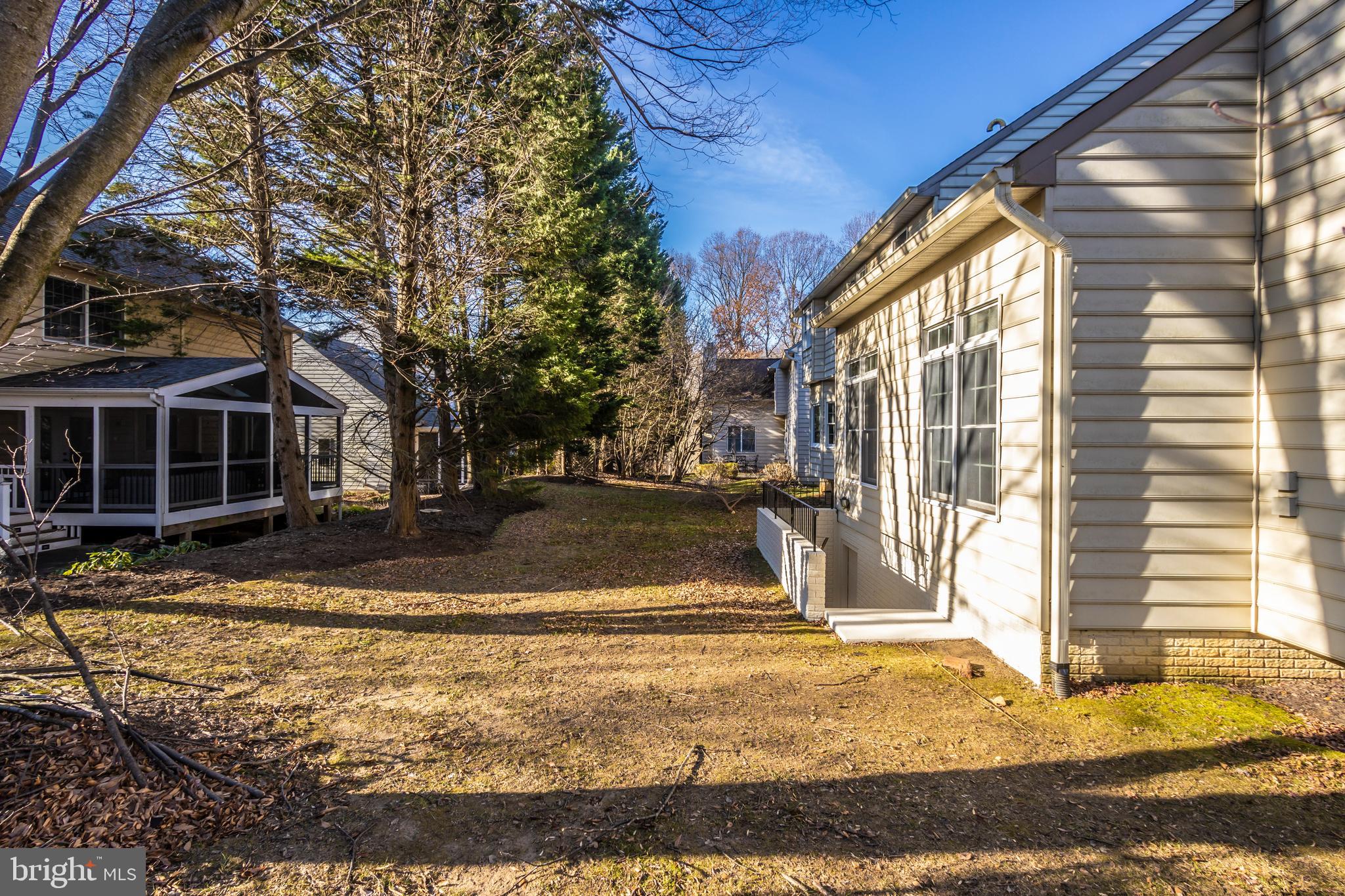 VILLAGE OF RIVER HILL - Residential