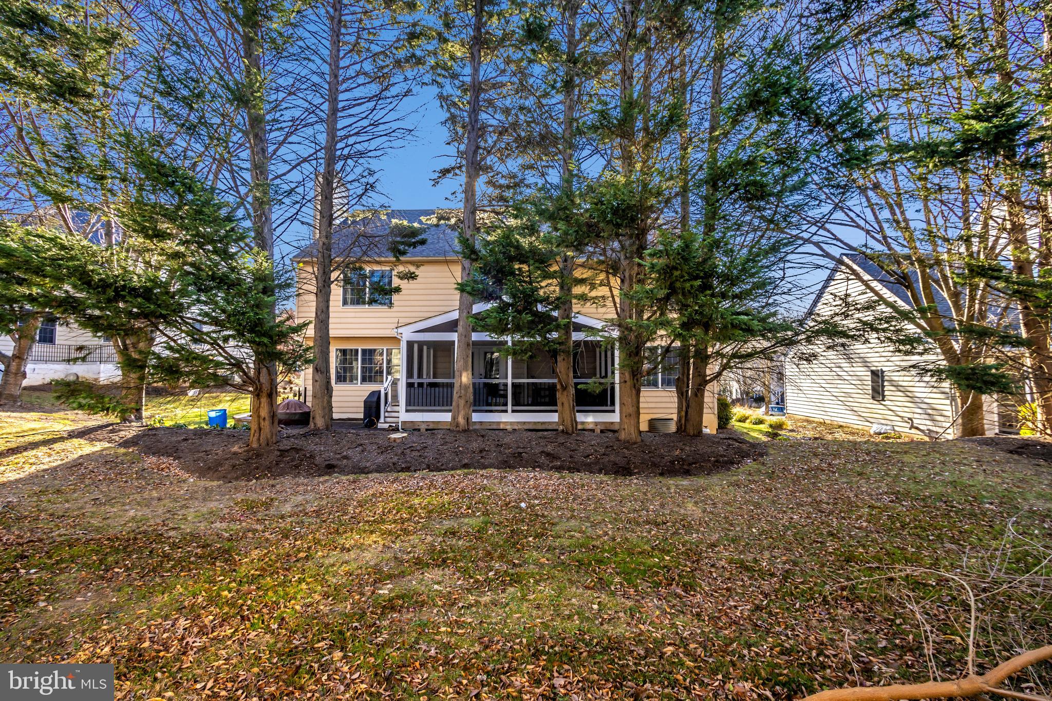 VILLAGE OF RIVER HILL - Residential