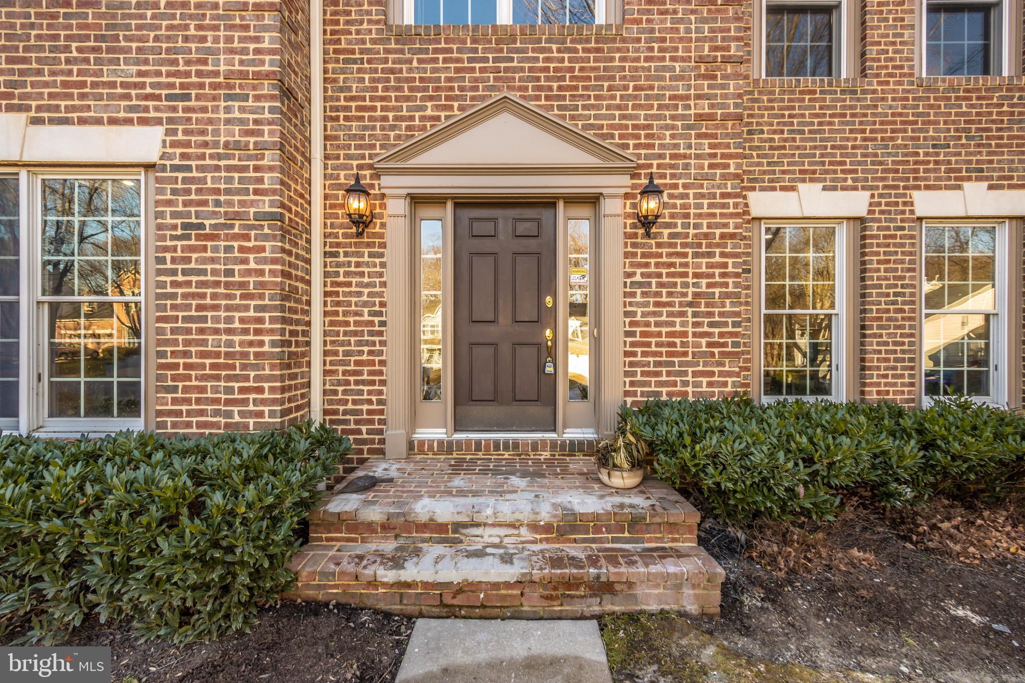 VILLAGE OF RIVER HILL - Residential