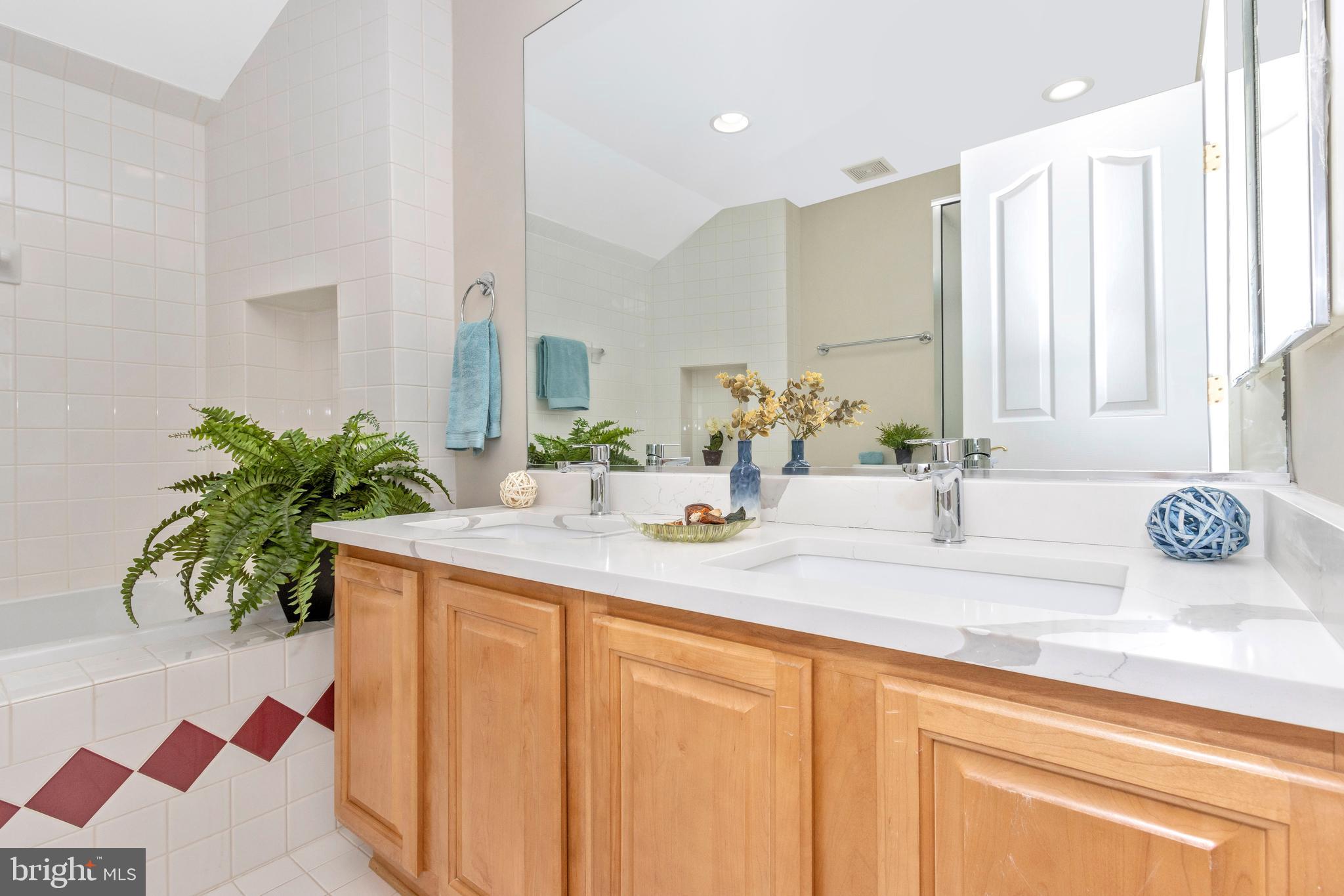 VILLAGE OF RIVER HILL - Residential