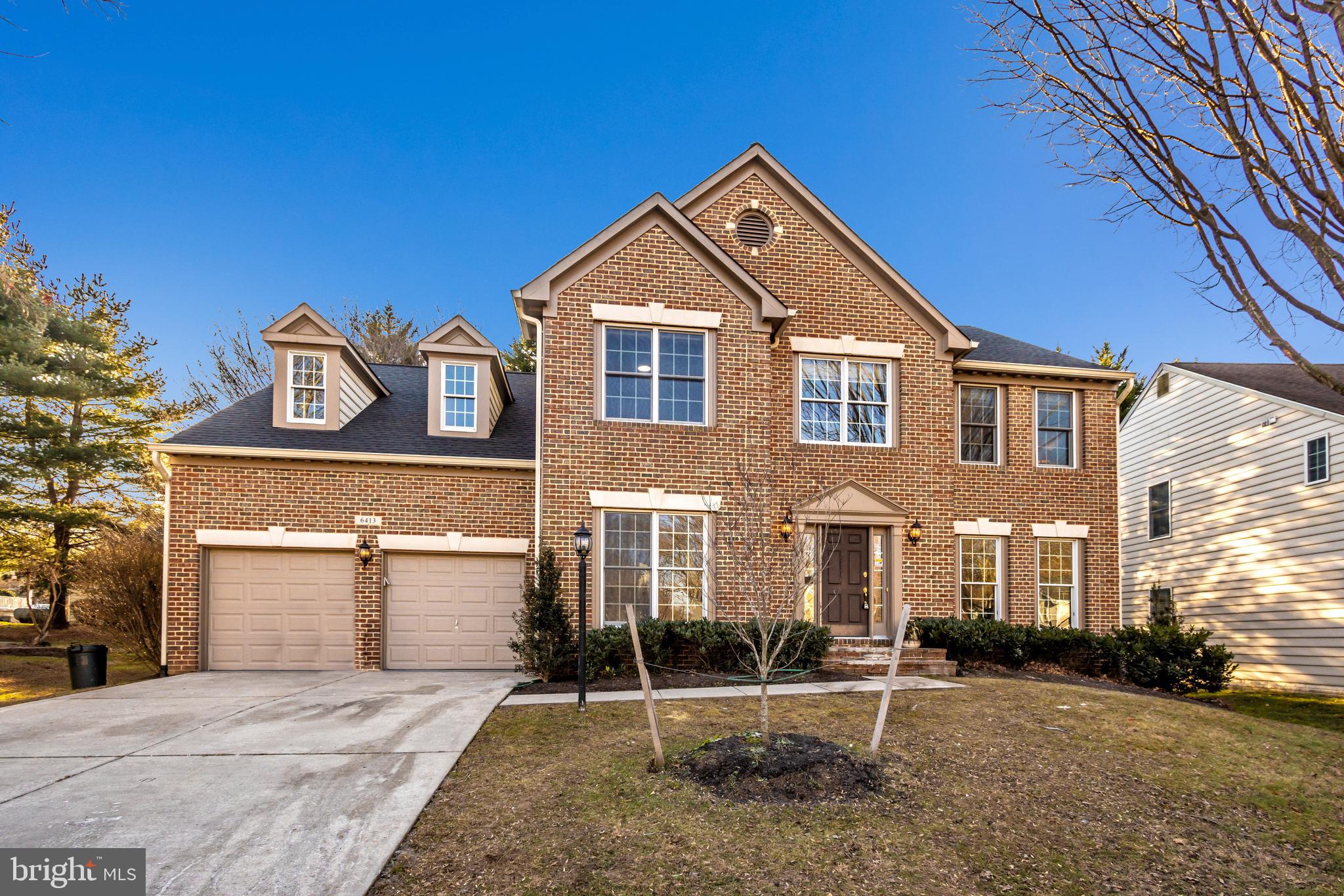 VILLAGE OF RIVER HILL - Residential