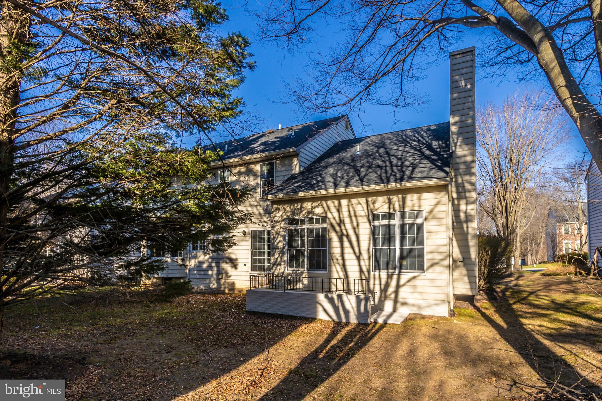 VILLAGE OF RIVER HILL - Residential