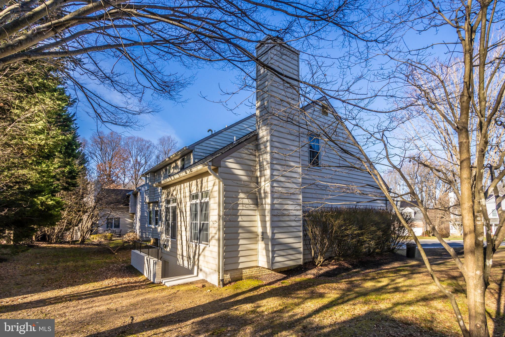 VILLAGE OF RIVER HILL - Residential