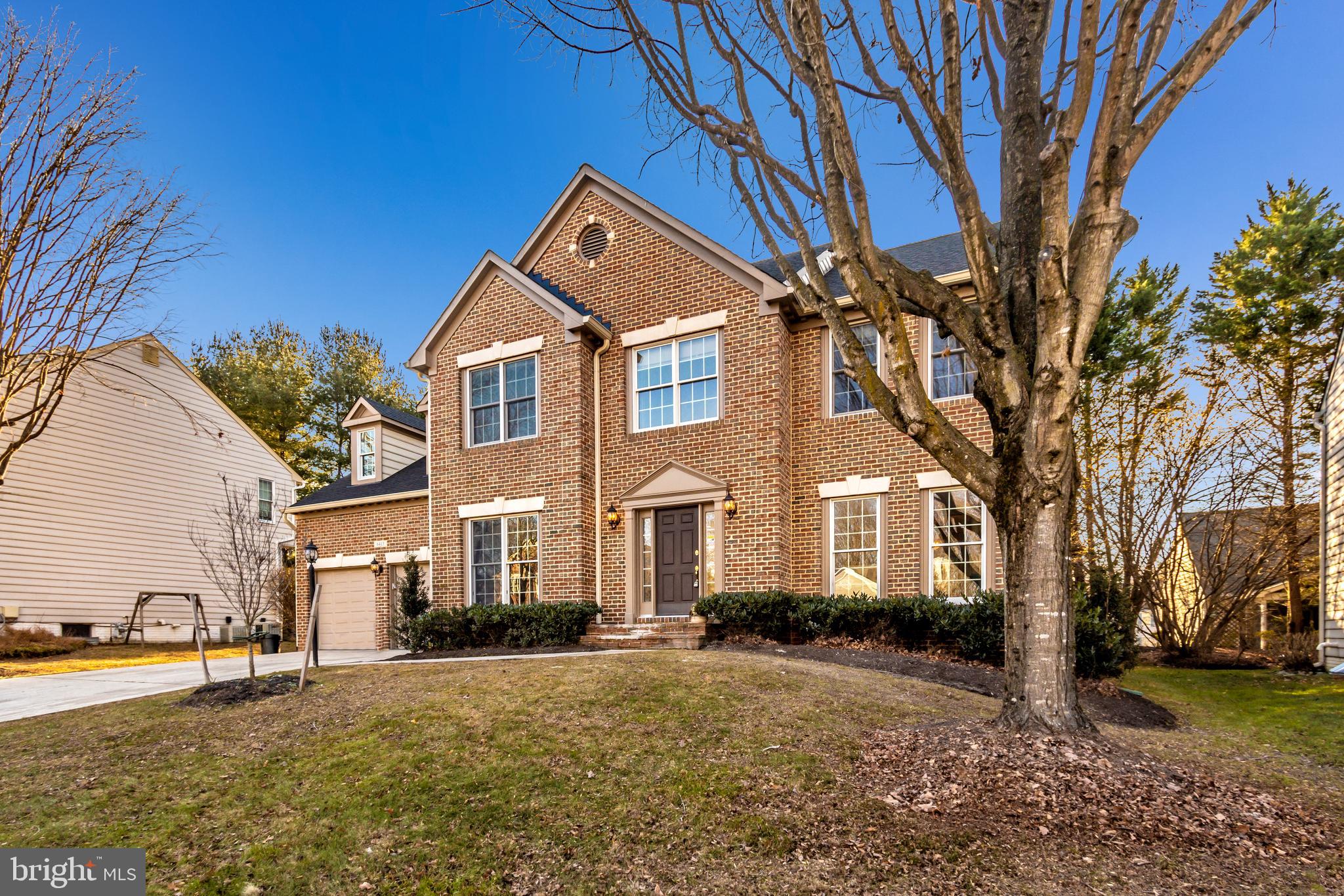 VILLAGE OF RIVER HILL - Residential