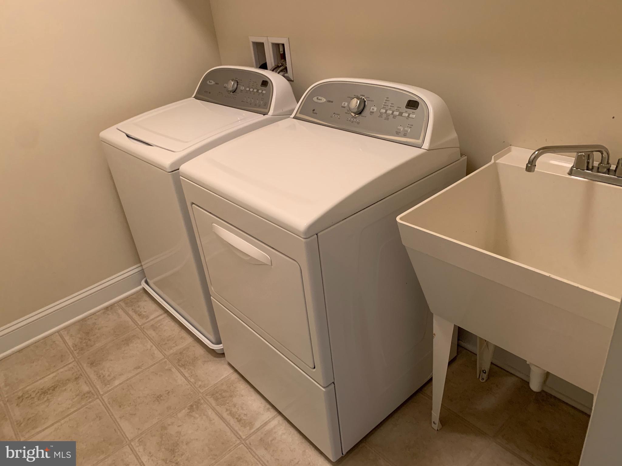 PORT POTOMAC - Residential Lease