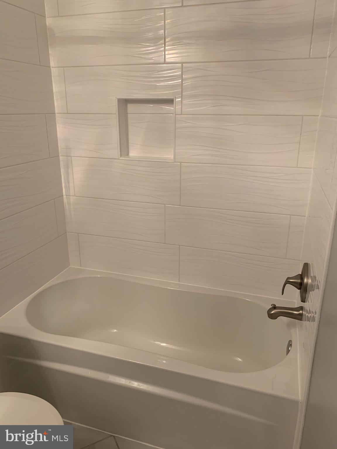 PORT POTOMAC - Residential Lease