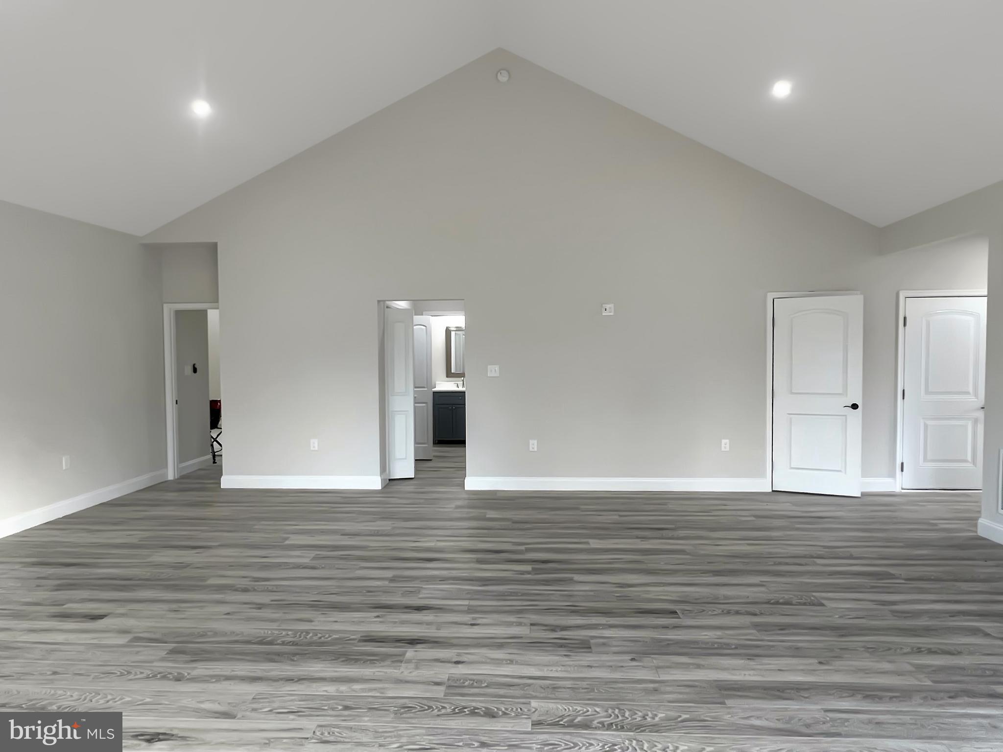 MEADOWLANDS - Residential