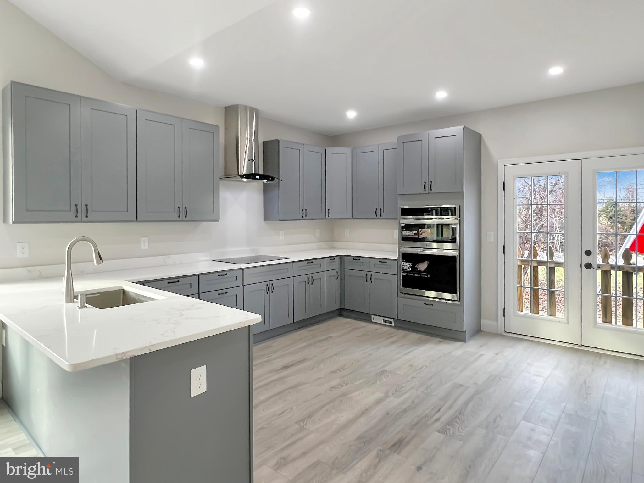 MEADOWLANDS - Residential