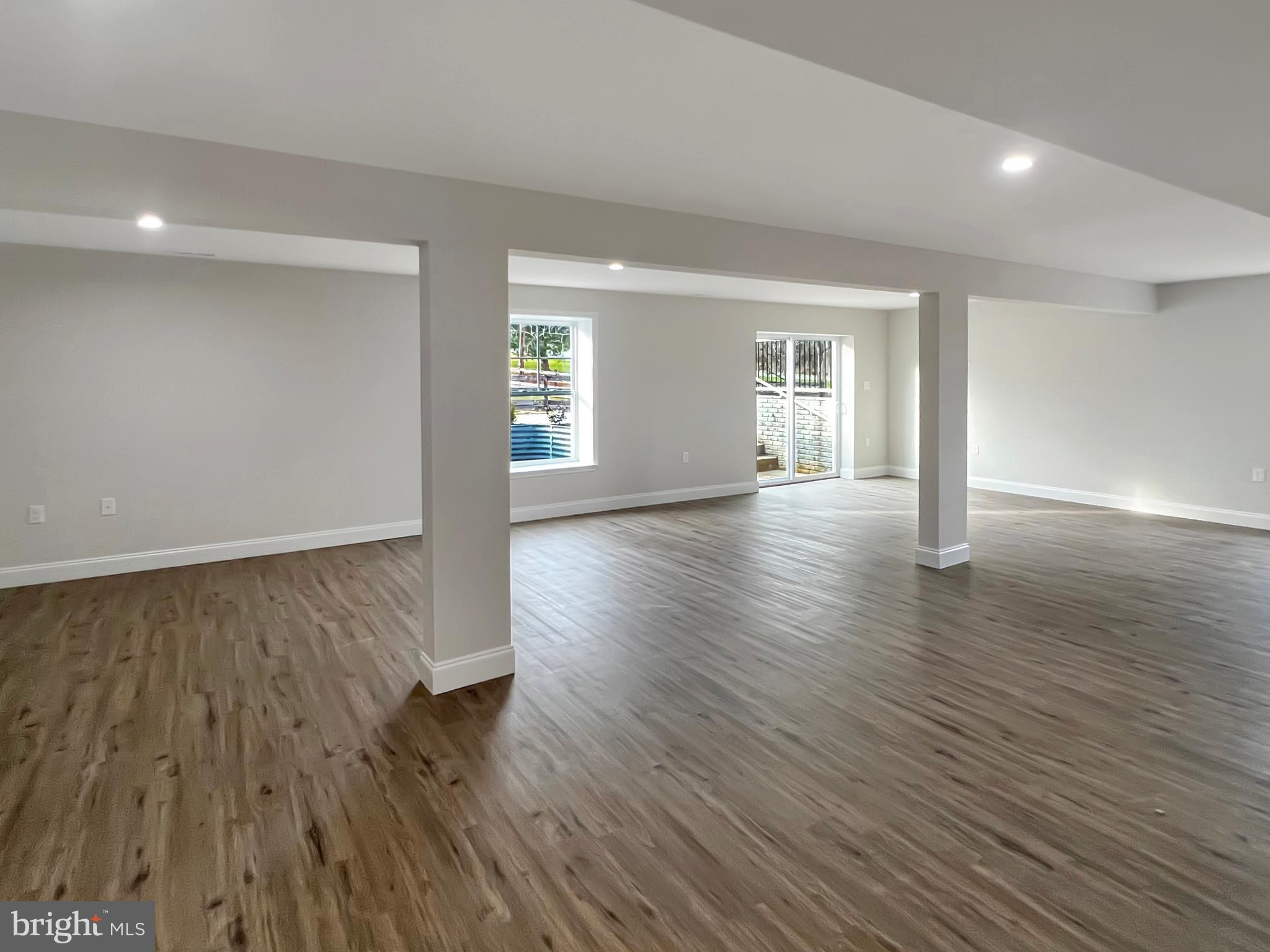 MEADOWLANDS - Residential