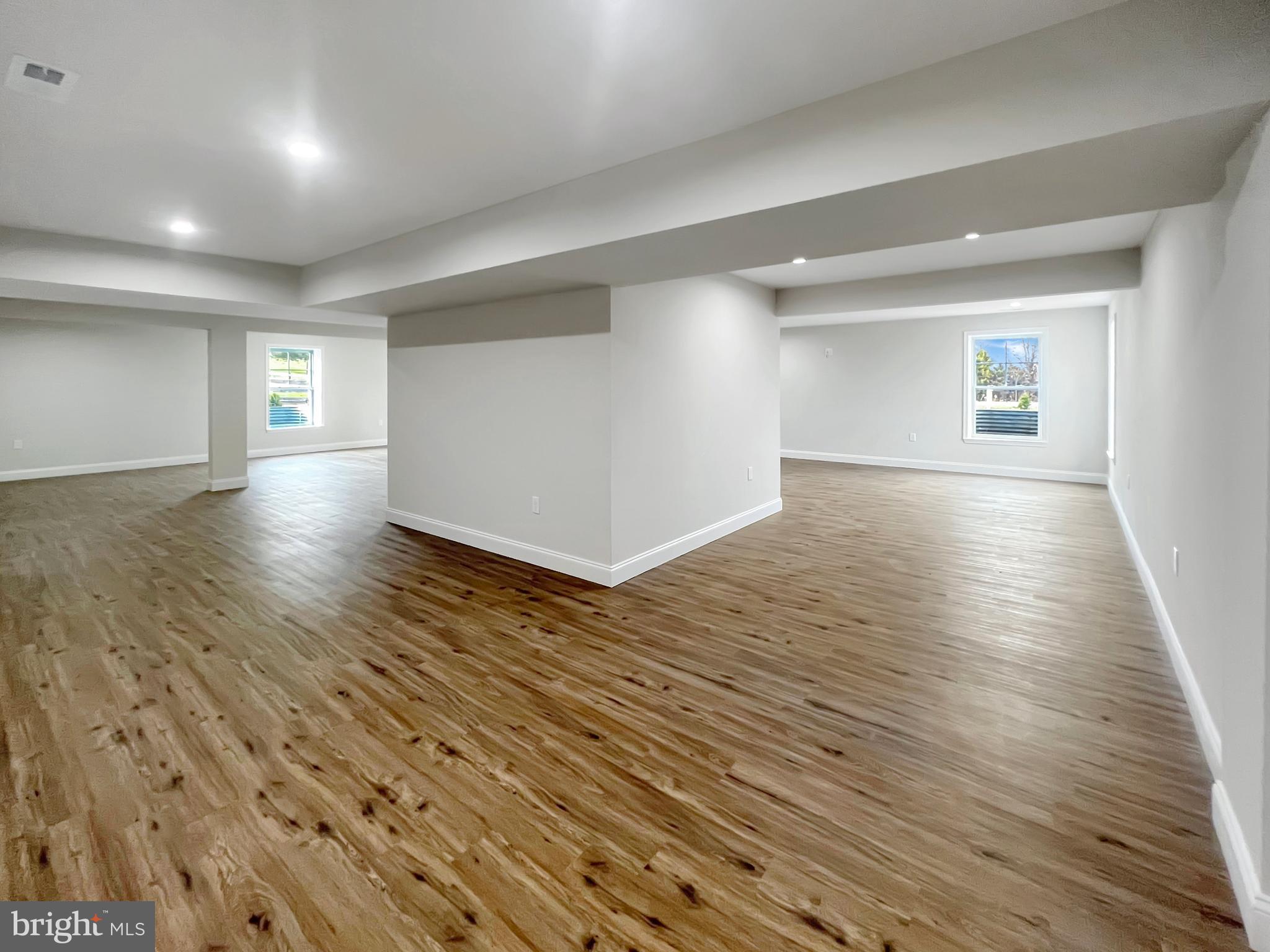 MEADOWLANDS - Residential