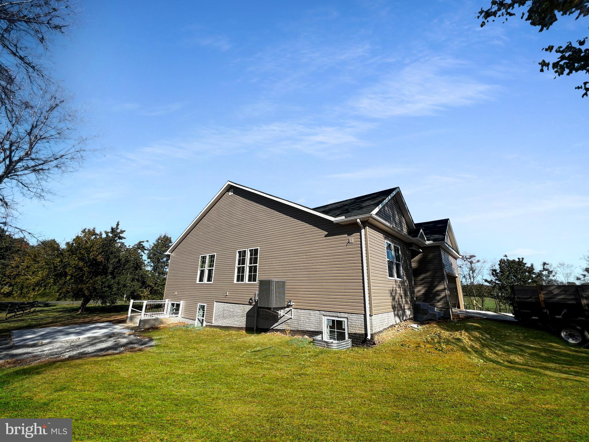 MEADOWLANDS - Residential