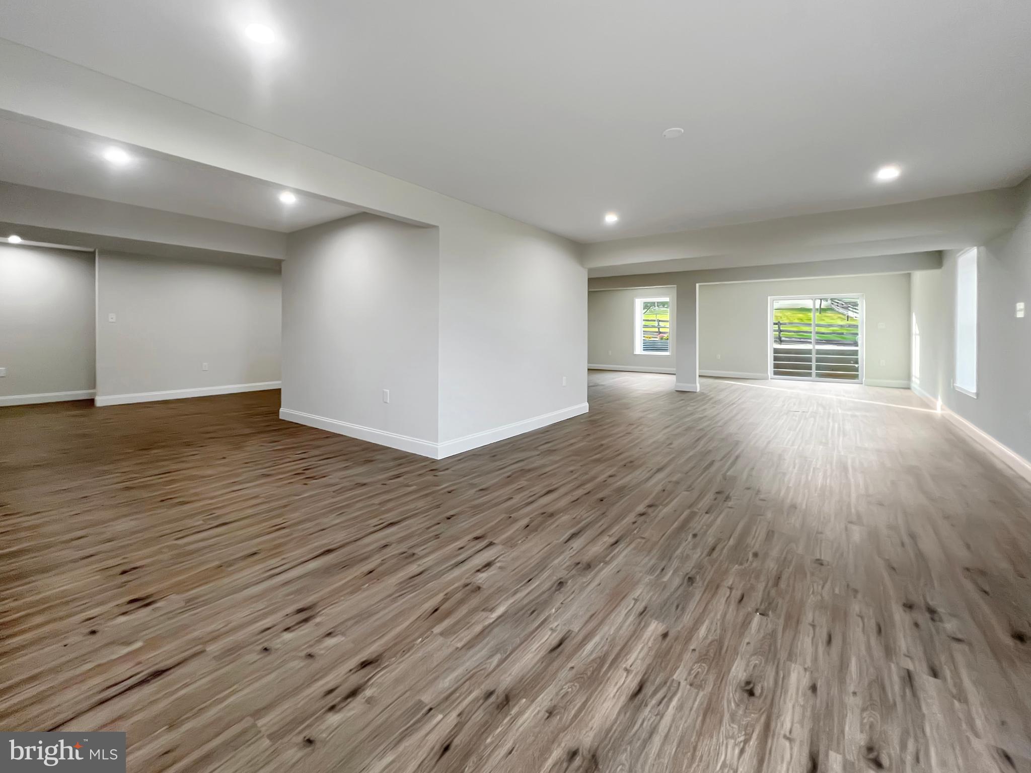 MEADOWLANDS - Residential