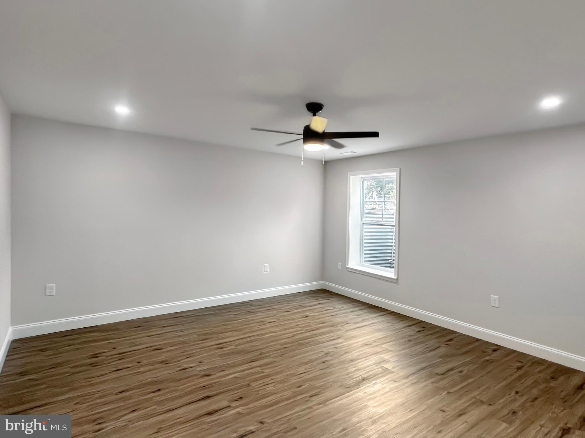 MEADOWLANDS - Residential