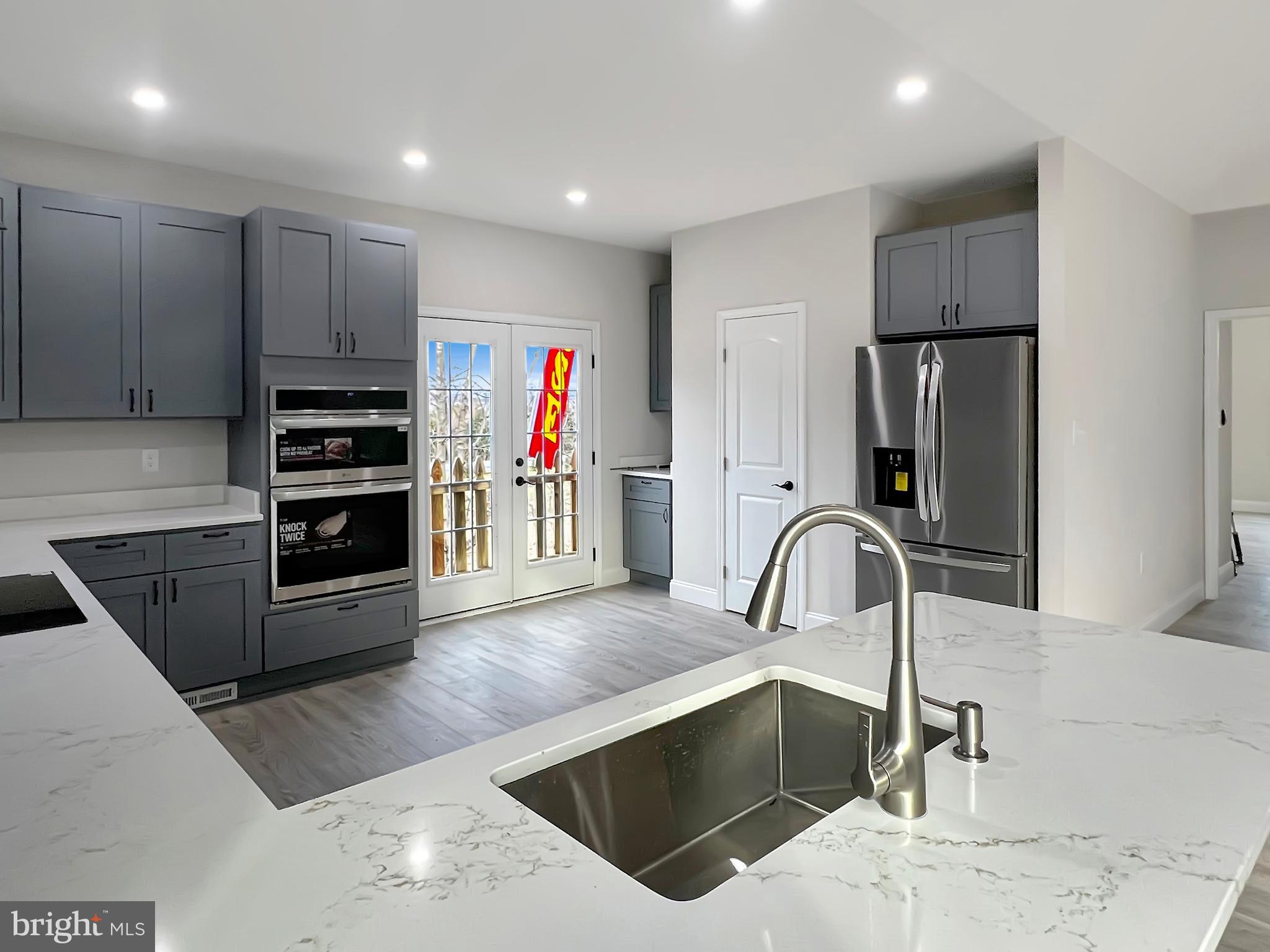 MEADOWLANDS - Residential