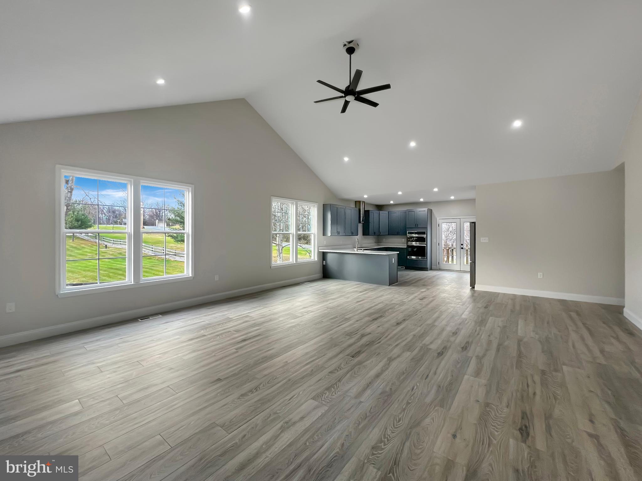 MEADOWLANDS - Residential