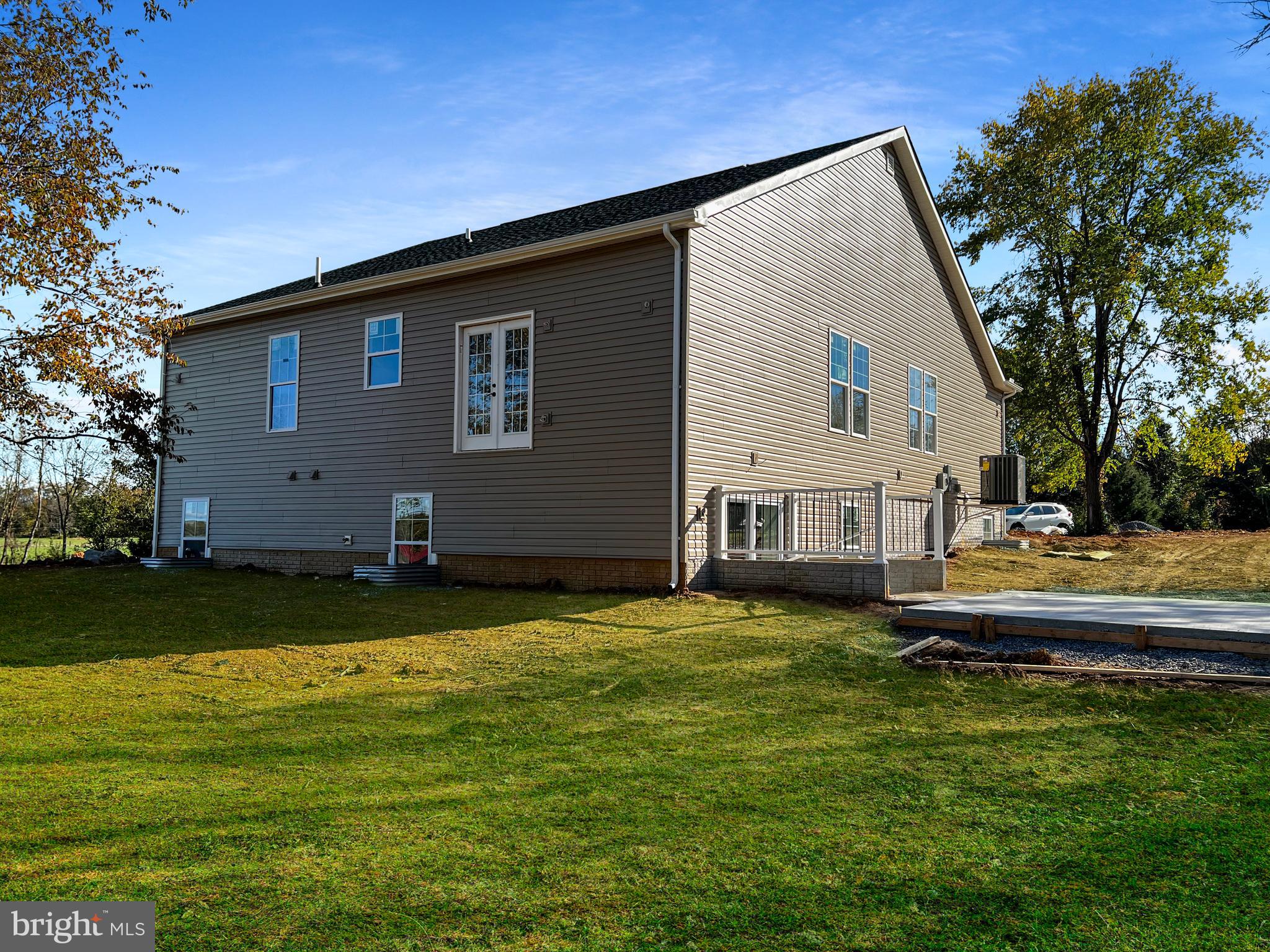 MEADOWLANDS - Residential