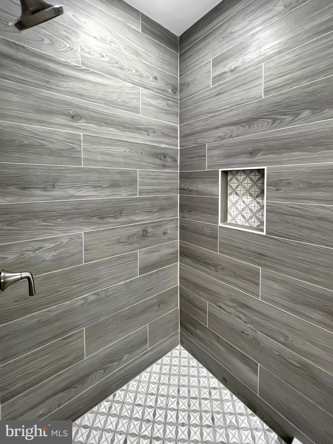 MEADOWLANDS - Residential