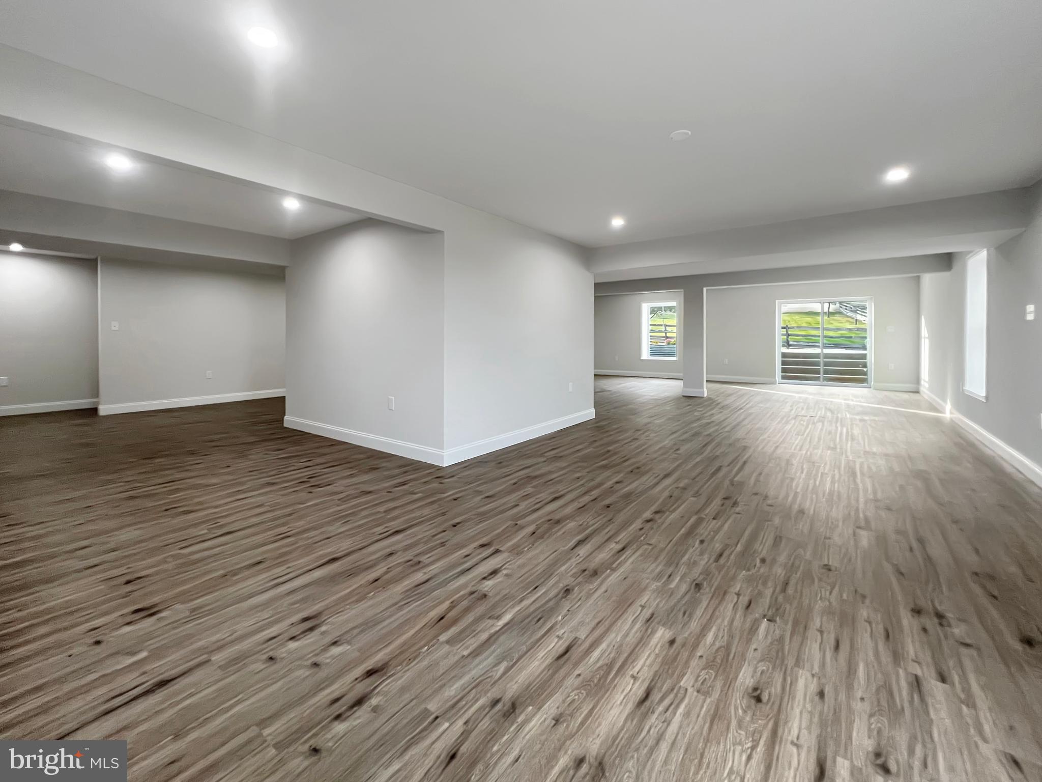 MEADOWLANDS - Residential