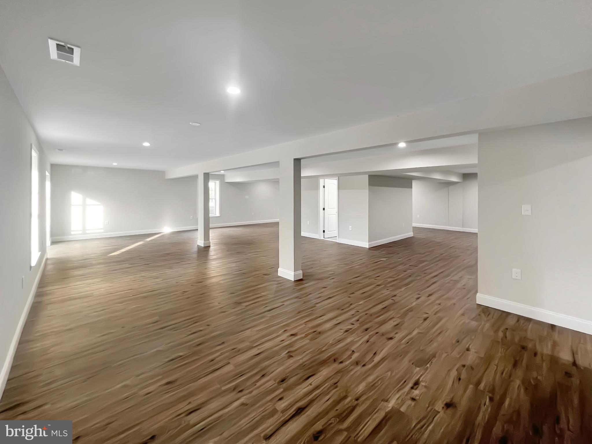 MEADOWLANDS - Residential