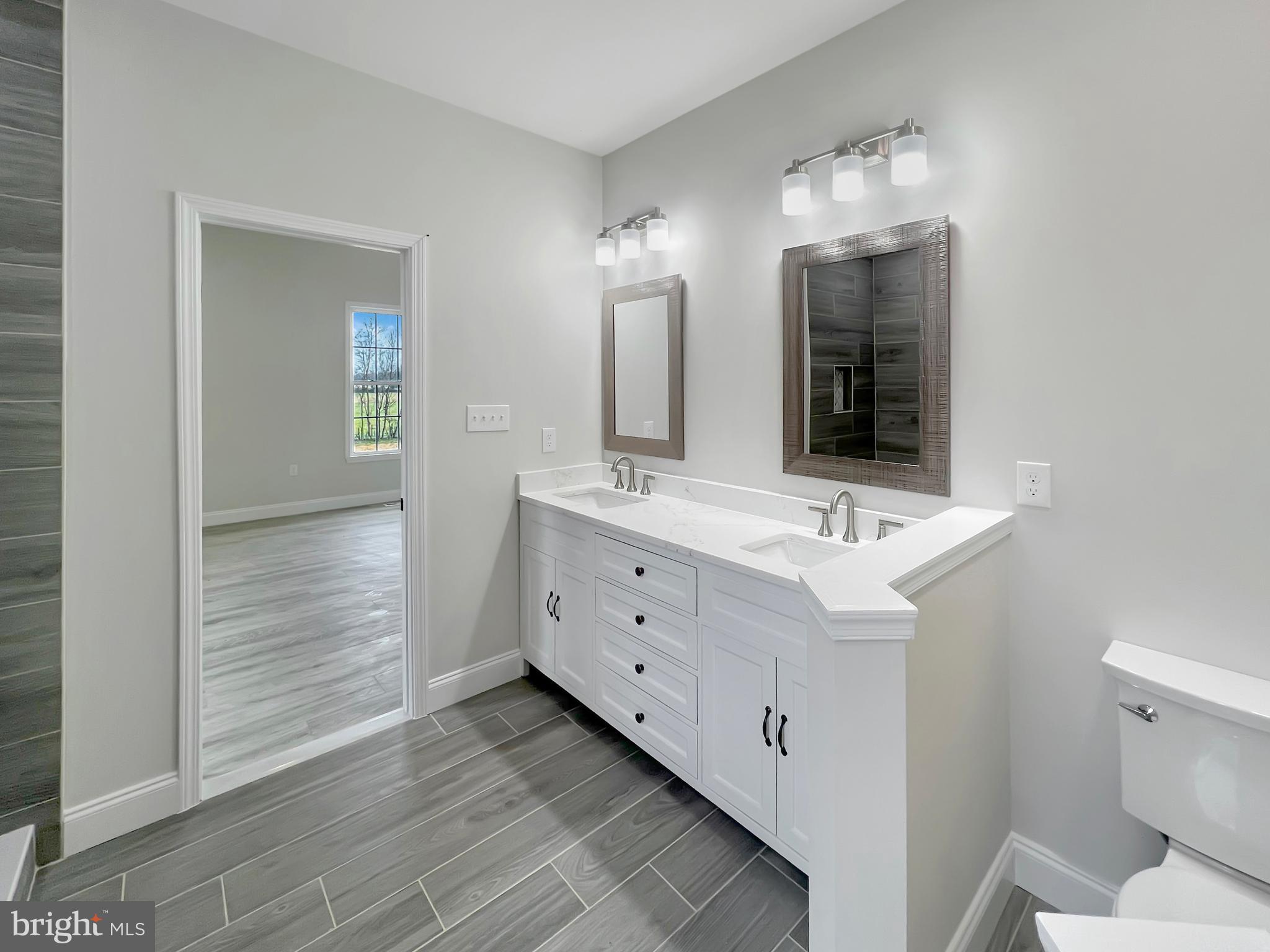 MEADOWLANDS - Residential