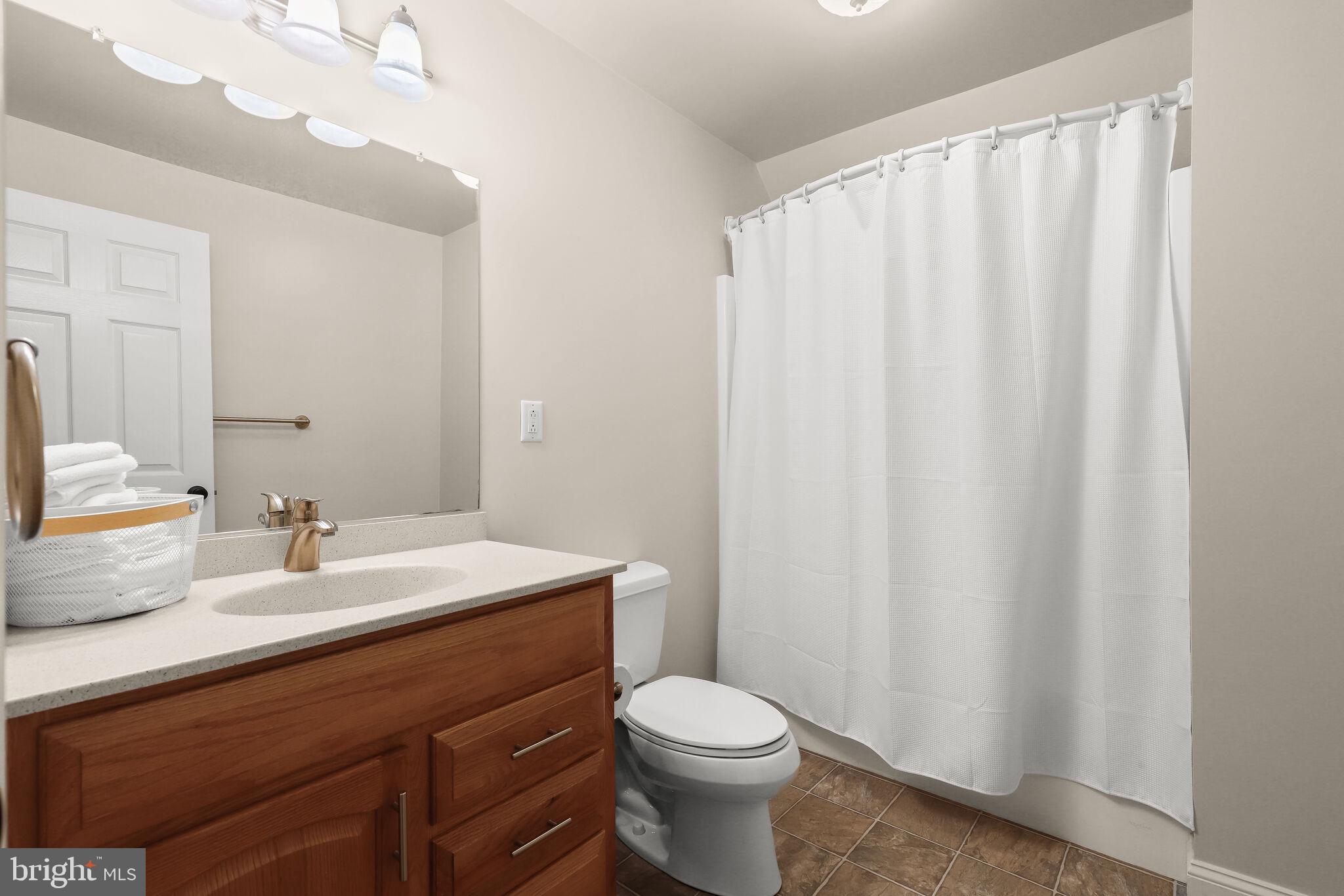 RIVER HILL - Residential