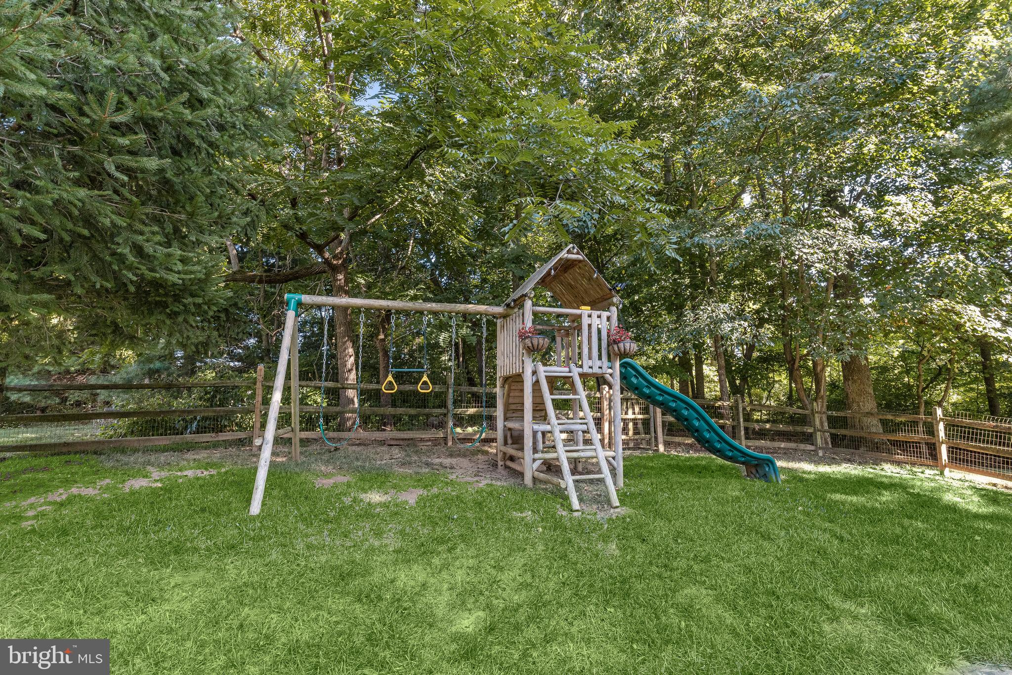 RIVER HILL - Residential