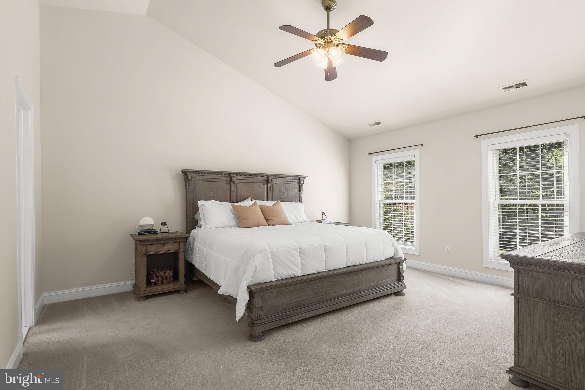 RIVER HILL - Residential