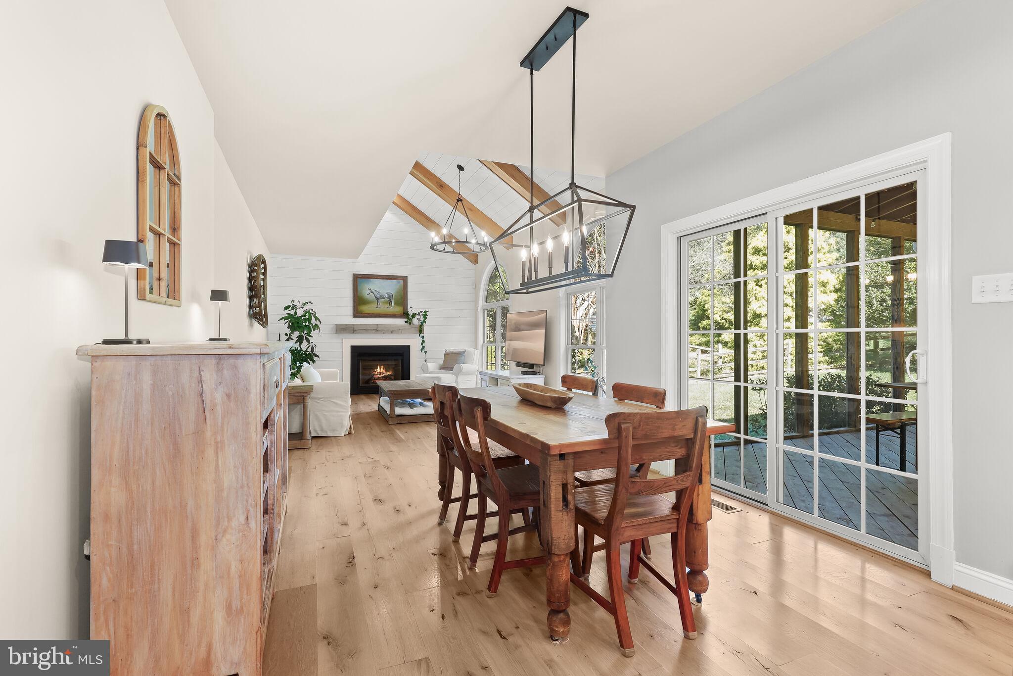 RIVER HILL - Residential