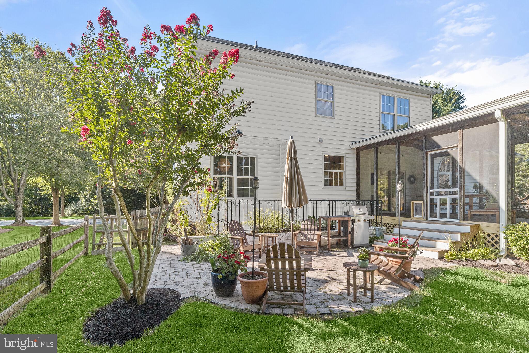 RIVER HILL - Residential