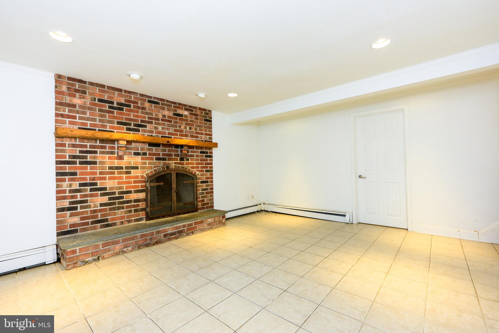 SHERWOOD PINES - Residential