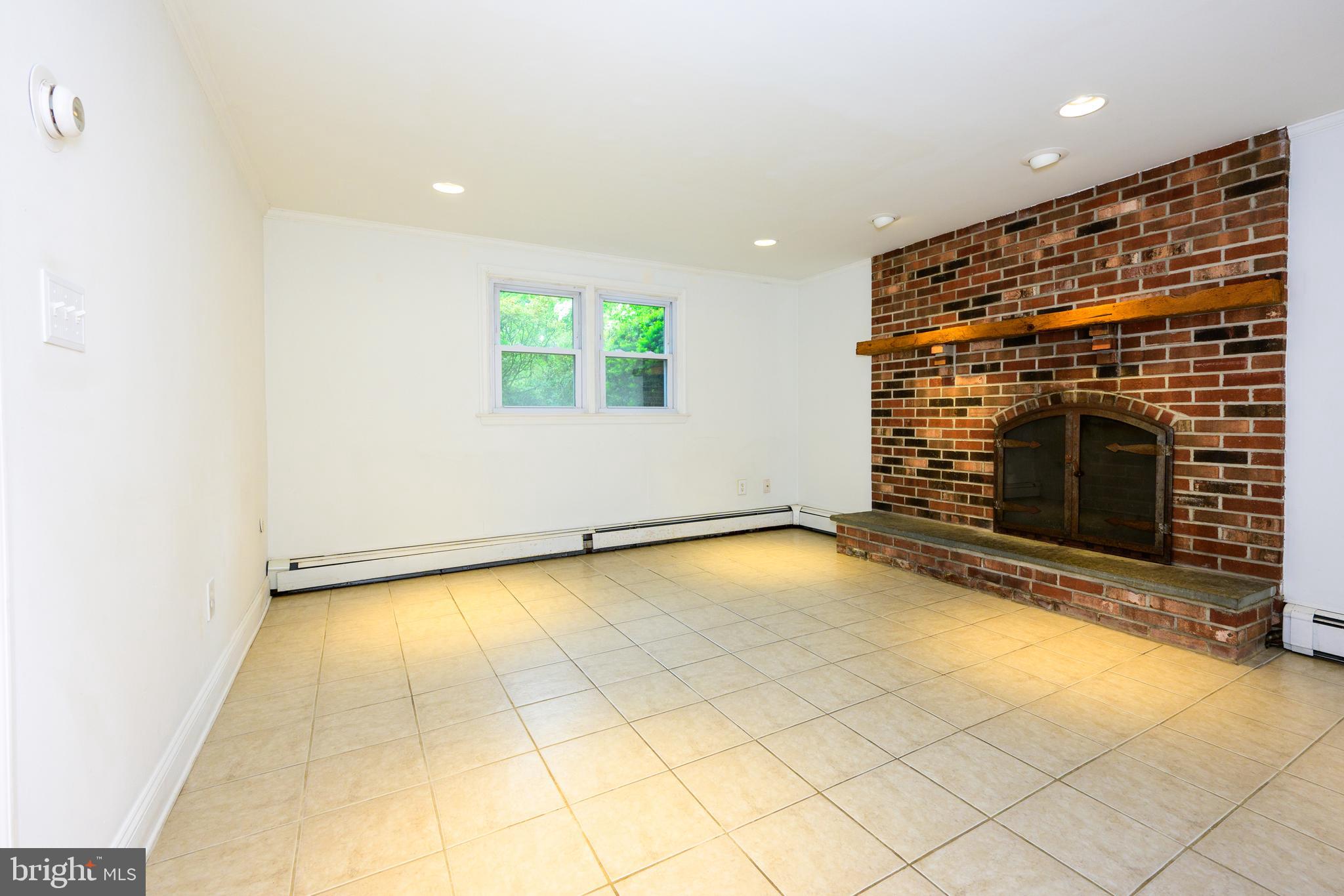 SHERWOOD PINES - Residential