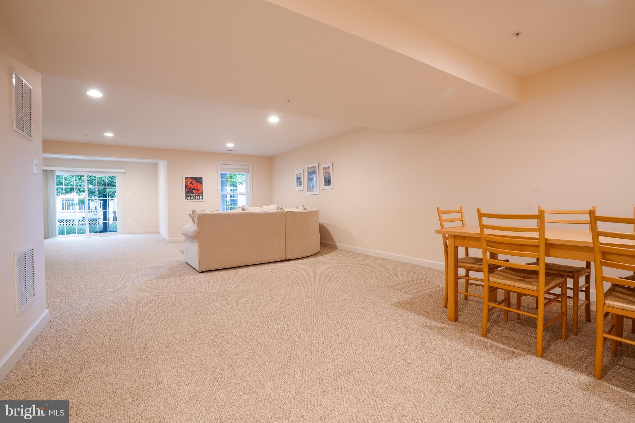 ELLICOTT MEADOWS - Residential