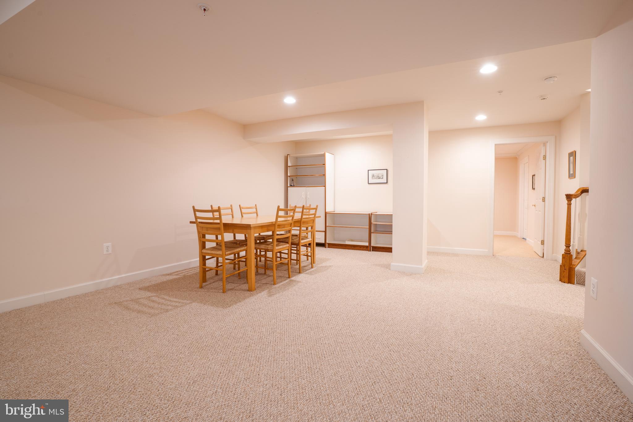 ELLICOTT MEADOWS - Residential