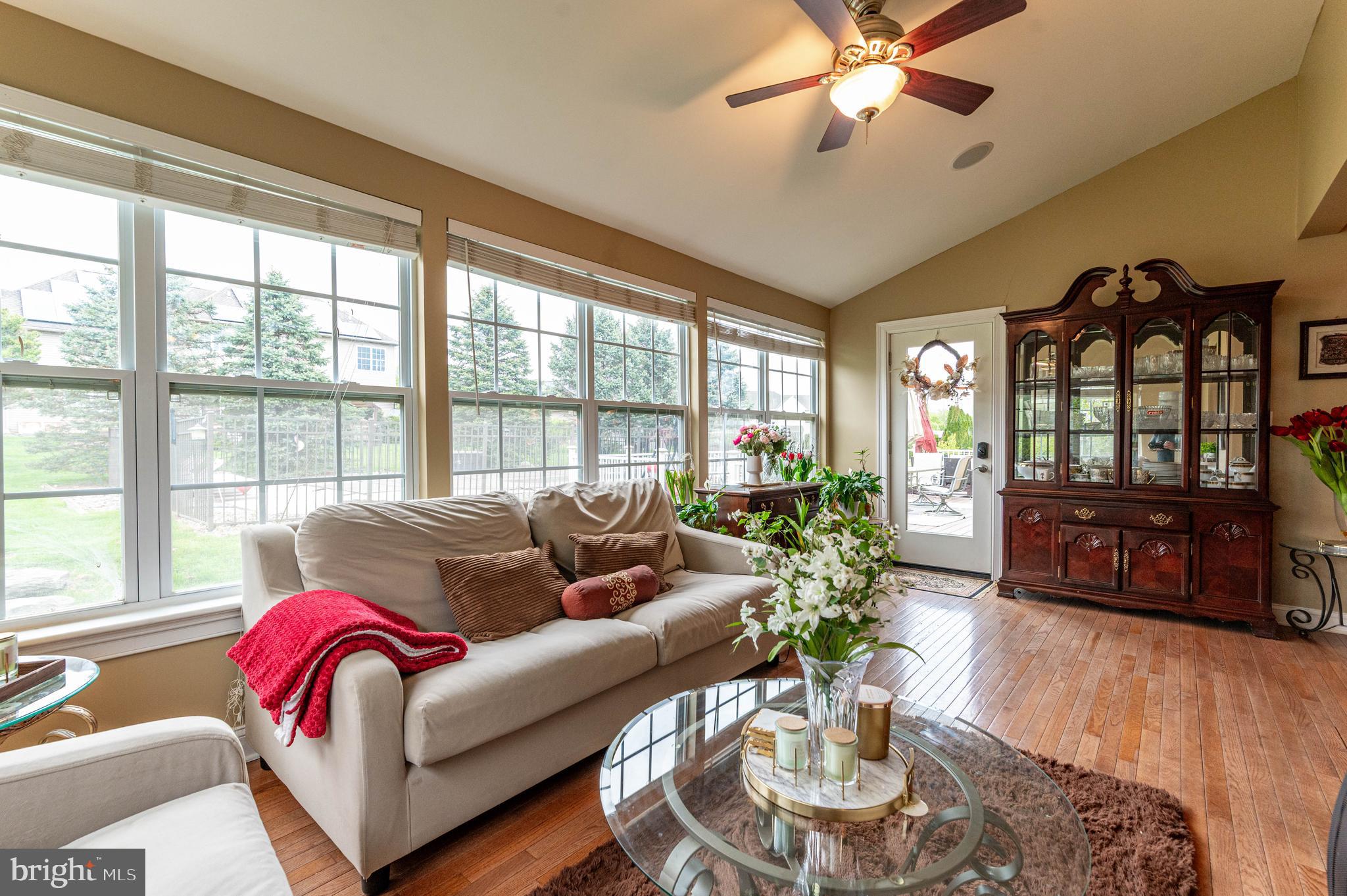 LAKE VIEW ESTATES - Residential