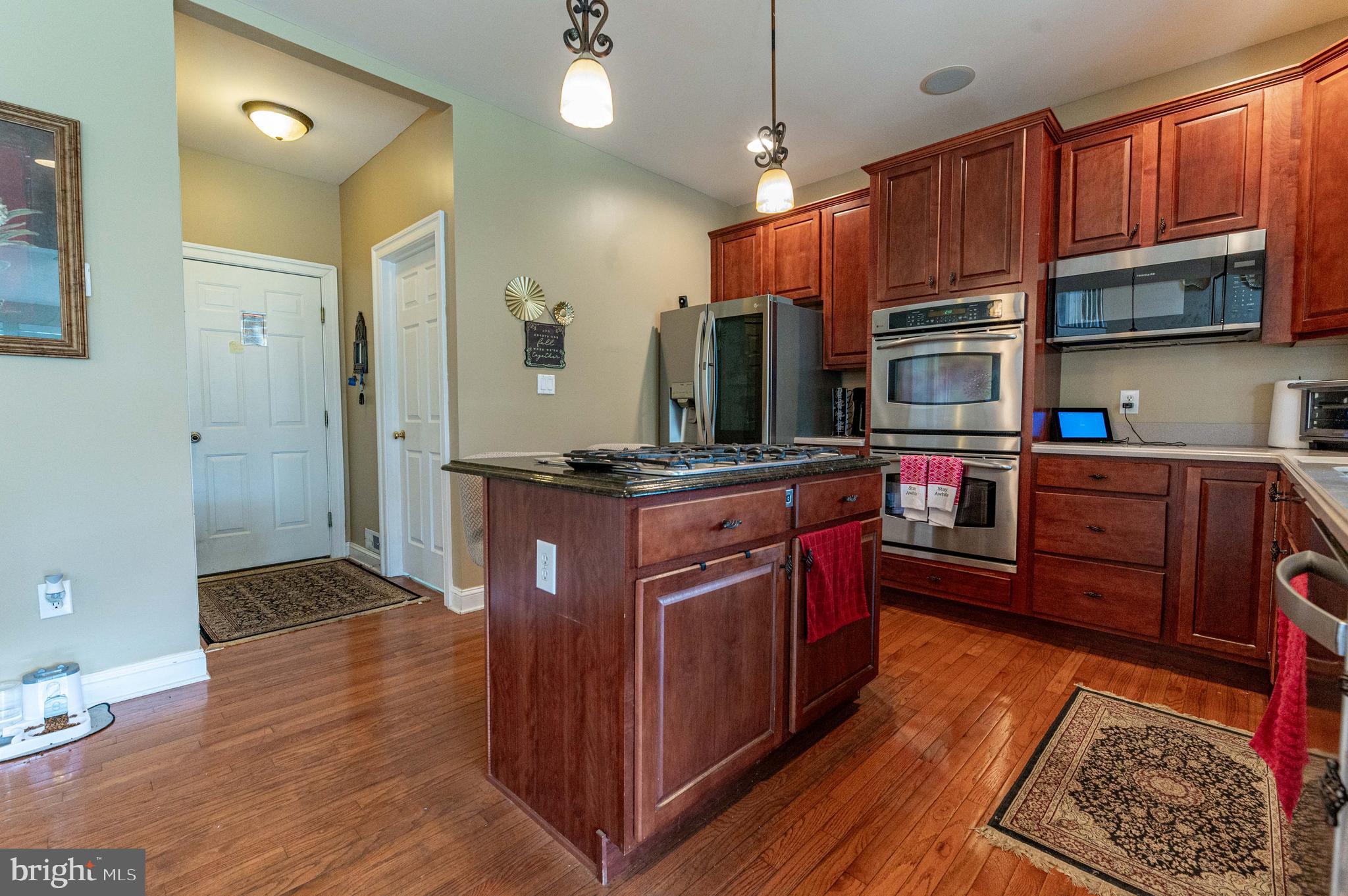 LAKE VIEW ESTATES - Residential