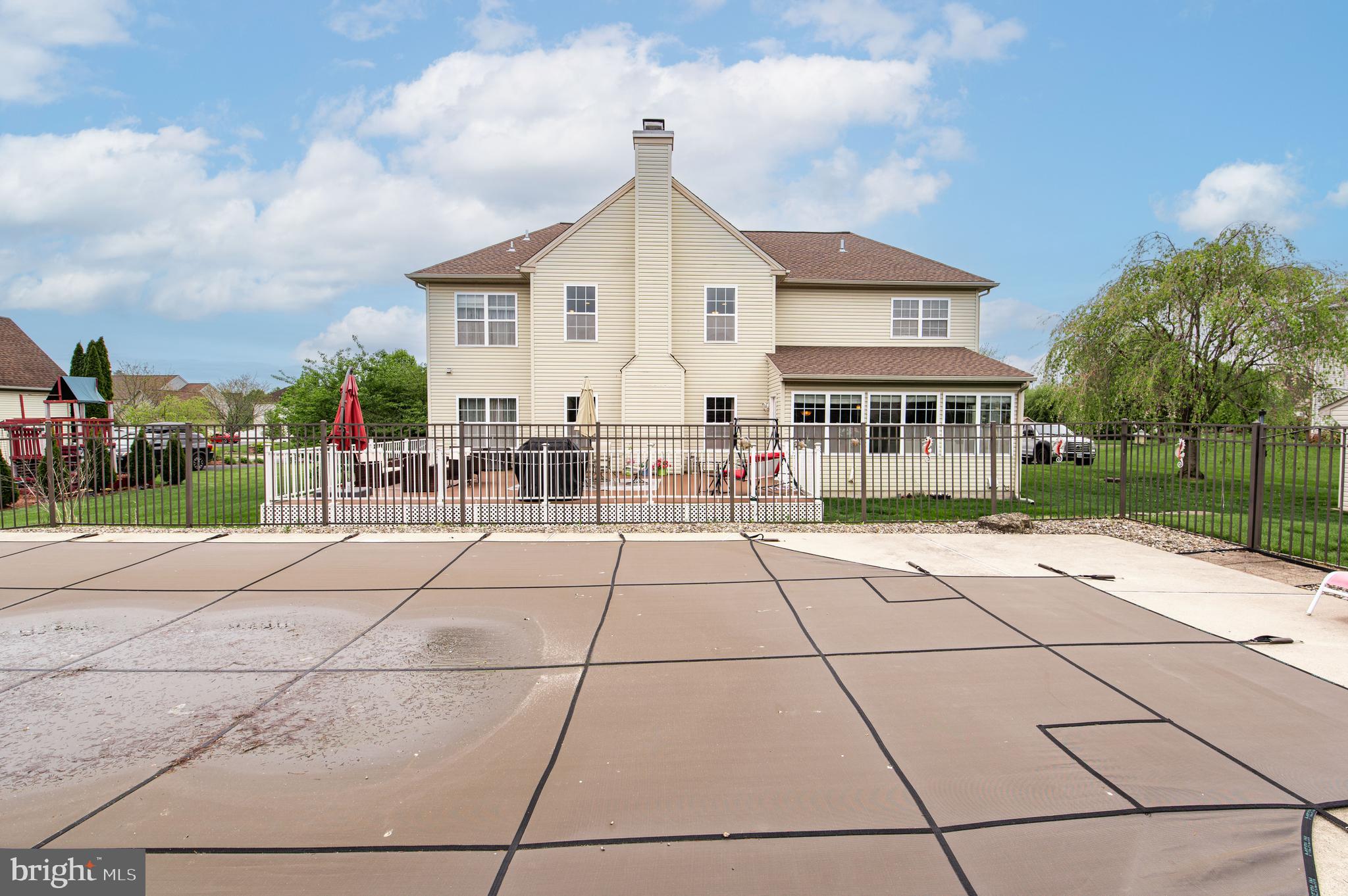 LAKE VIEW ESTATES - Residential