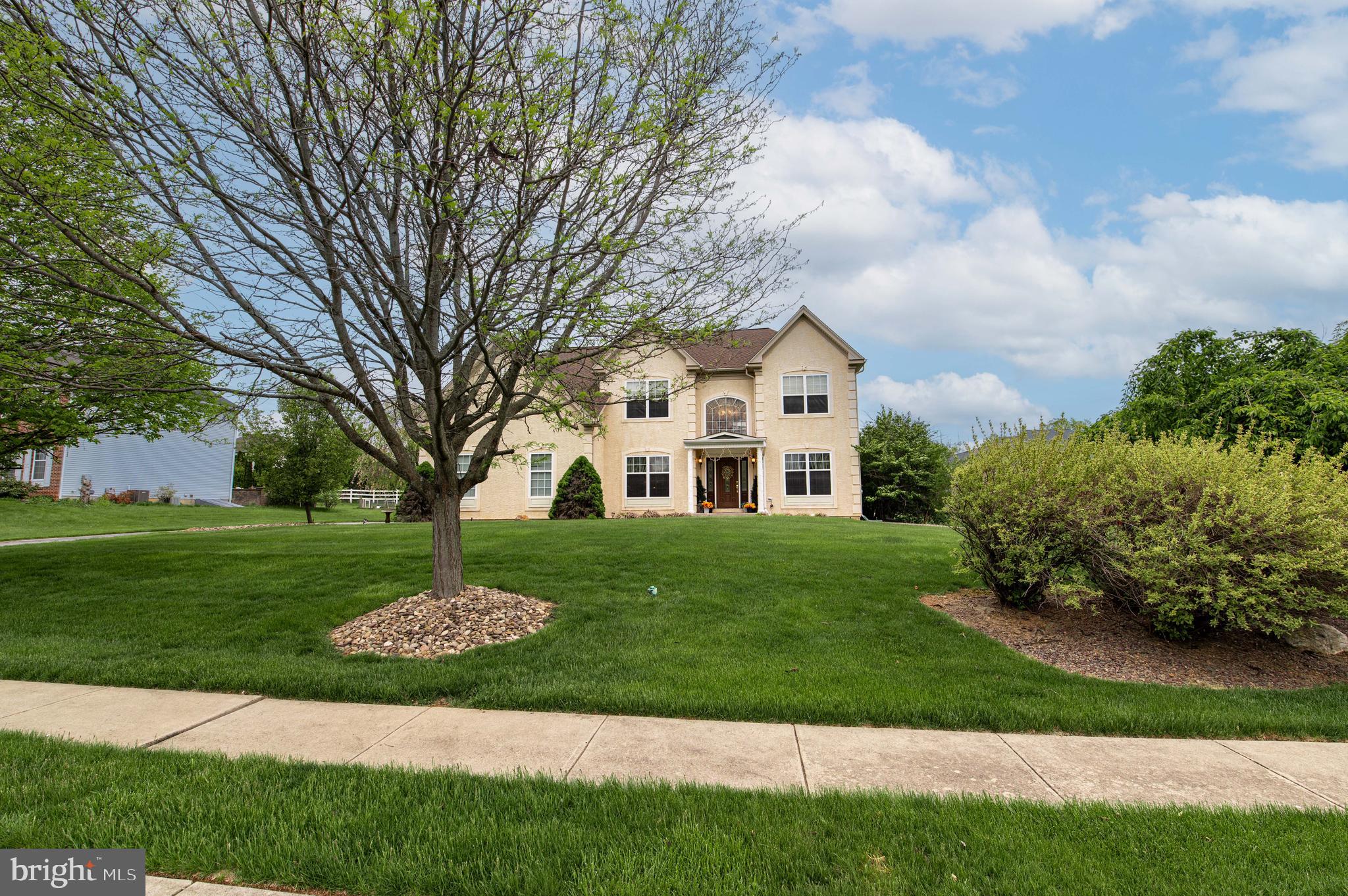 LAKE VIEW ESTATES - Residential