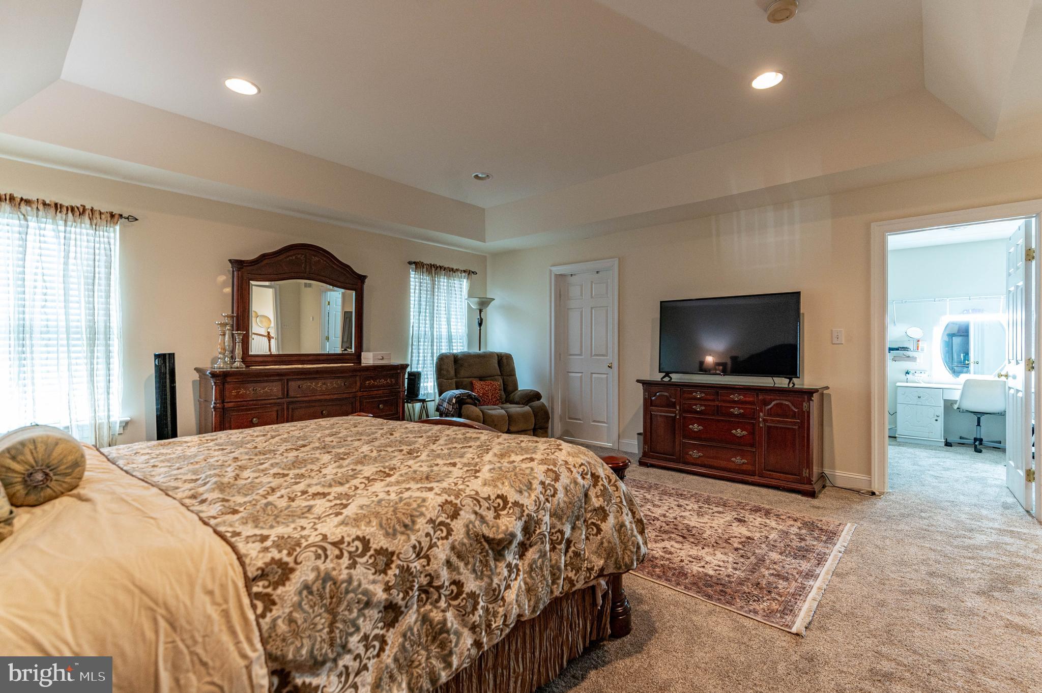 LAKE VIEW ESTATES - Residential
