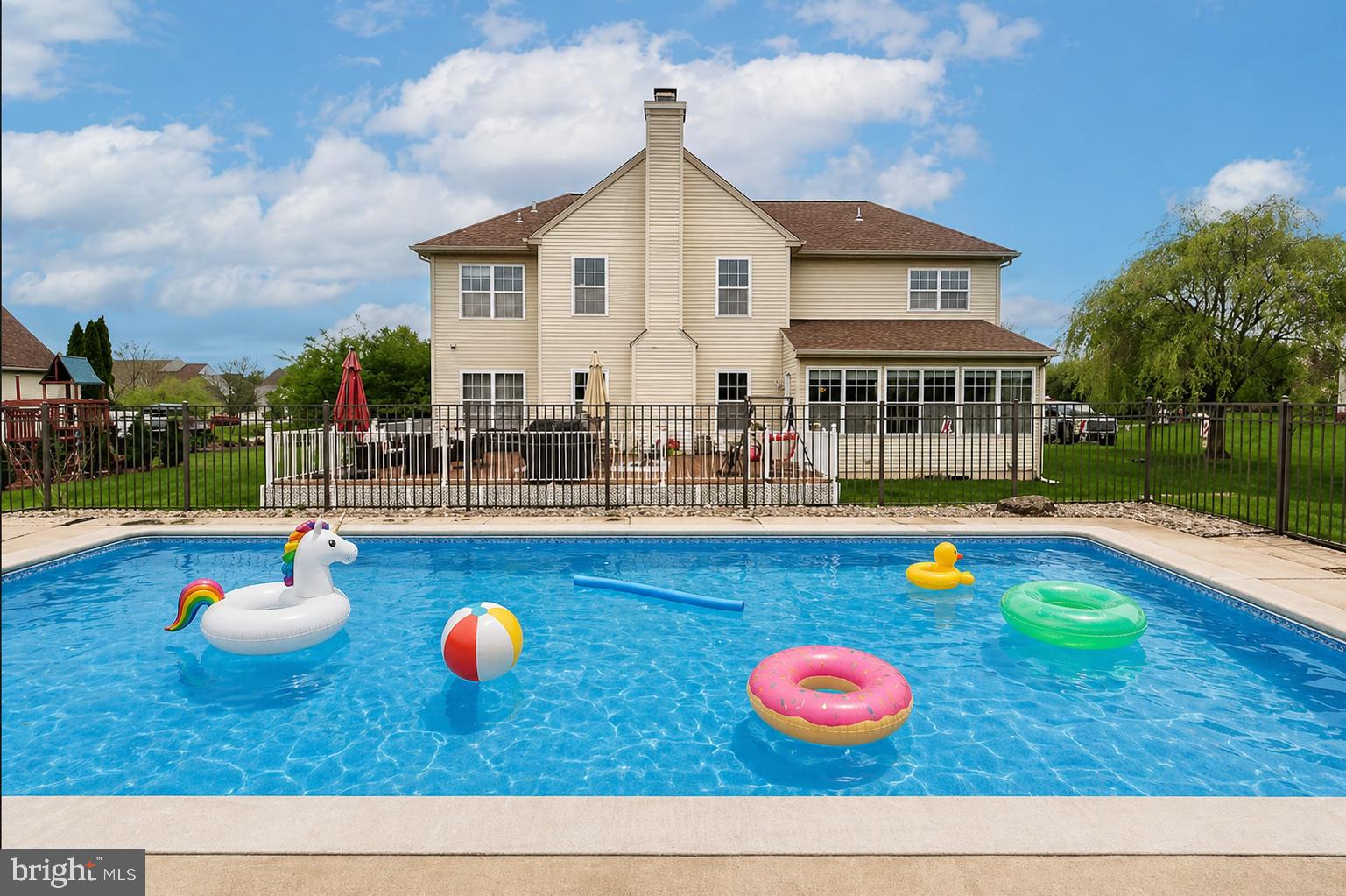 LAKE VIEW ESTATES - Residential